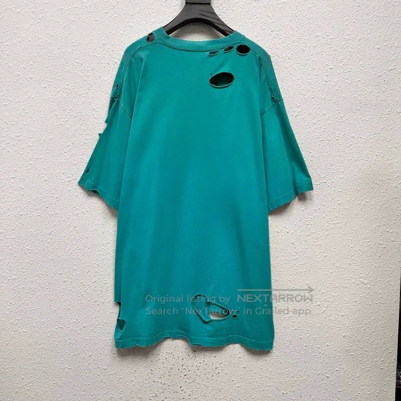 Balenciaga Balenciaga Ripped Logo Short Sleeve Size US XS / EU 42 / 0 - 2 Thumbnail