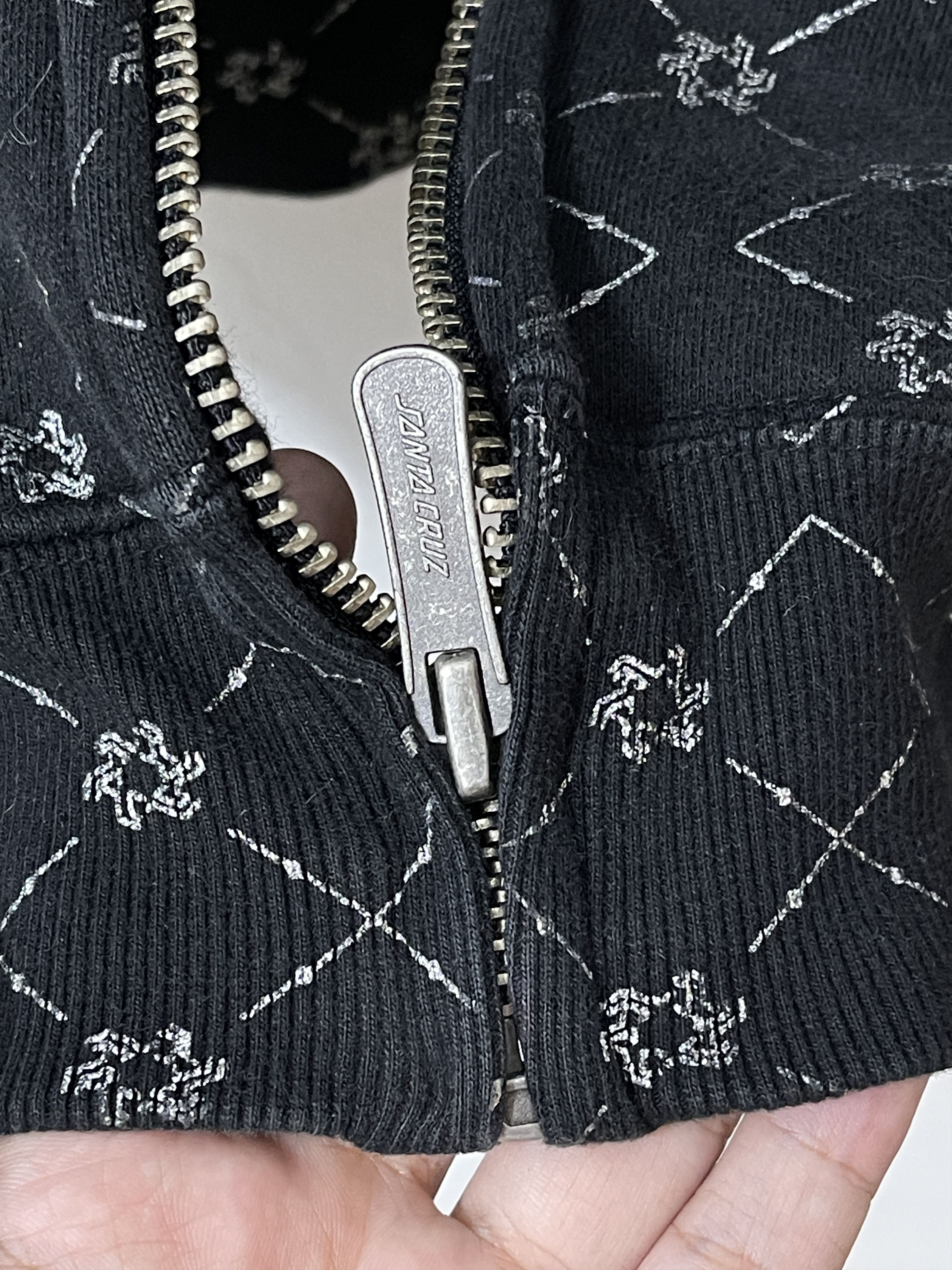 Santa Cruz Skateboards 2000s Santa Cruz Archive Y2k Hiphop AOP Hoodie Size US L / EU 52-54 / 3 - 4 Thumbnail