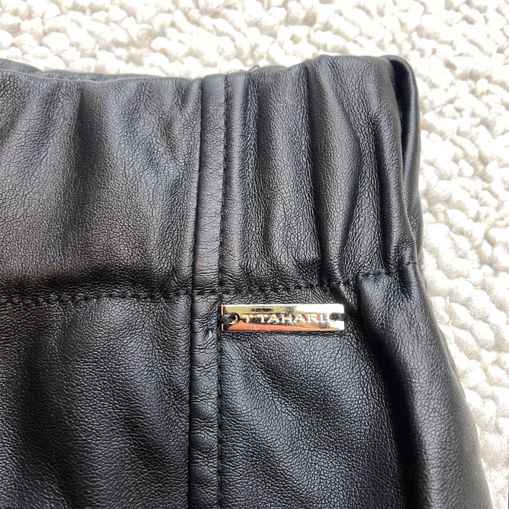 Vintage T Tahari Pants Womens XS Black Faux Leather Straight Elastic Waist 24x27.5 Size 26" / US 2 / IT 38 - 7 Thumbnail