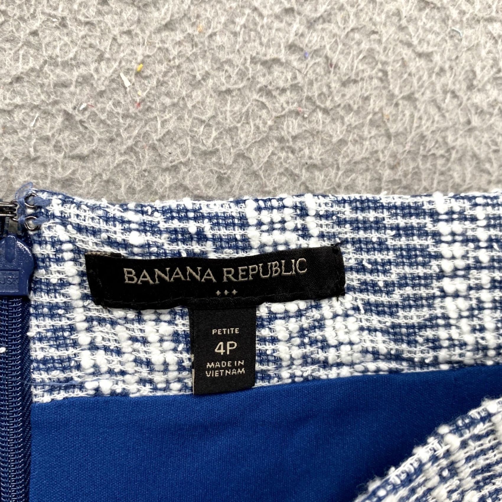 Banana Republic Banana Republic Womens Petite Blue White Straight & Pencil Skirt in Size 4P Business Casual Travel Party/Cocktail Formal Size 27" / US 4 / IT 40 - 3 Thumbnail
