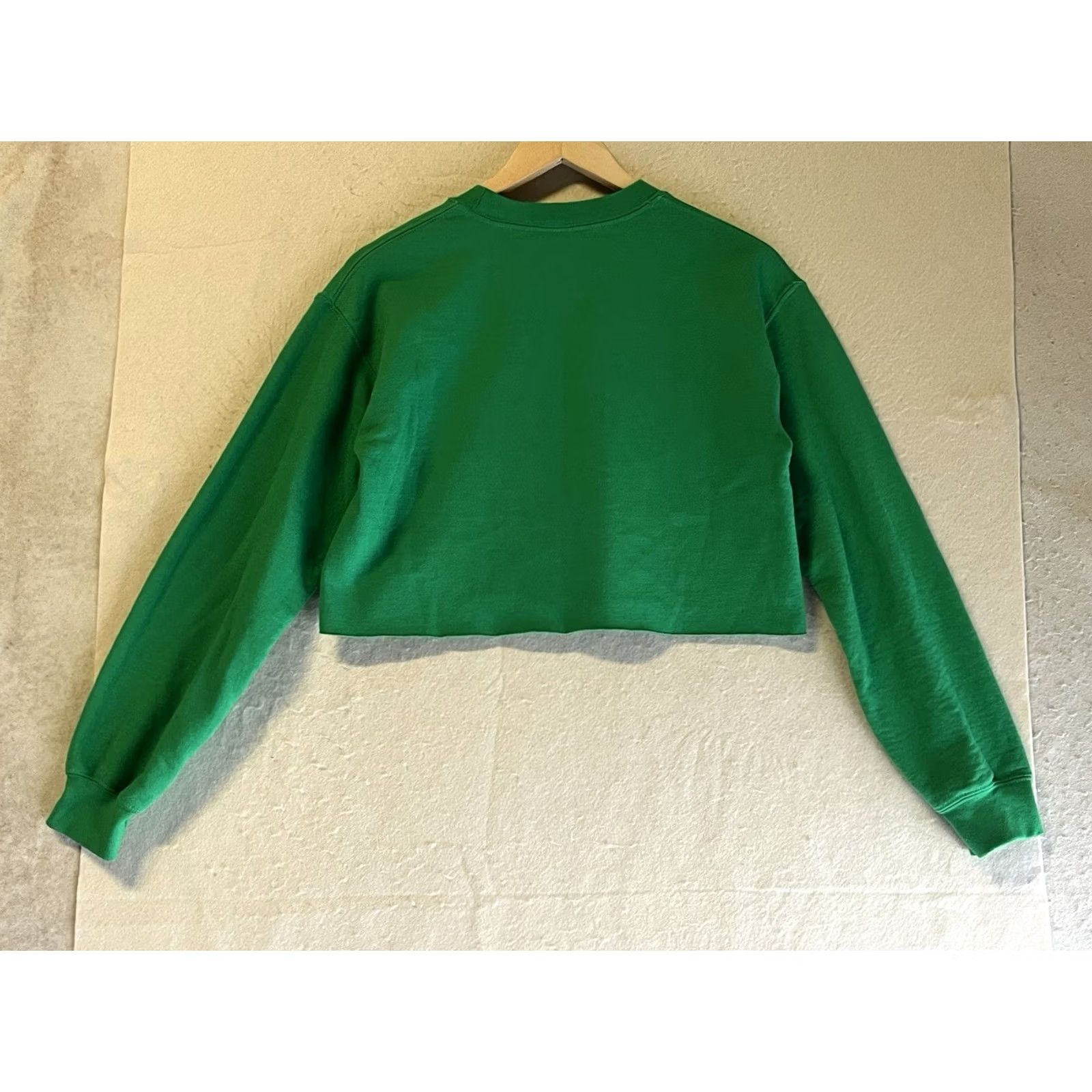 Gildan Gildan Sweatshirt Women Cropped Green S Small Graphic Lucky Charm Shirt Womens Size S / US 4 / IT 40 - 2 Thumbnail
