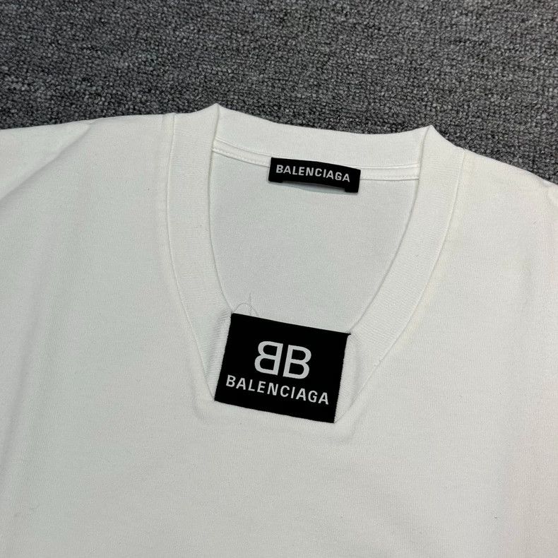 Balenciaga Balenciaga Double B logo V-neck white short sleeve T-shirt Size US XS / EU 42 / 0 - 4 Thumbnail
