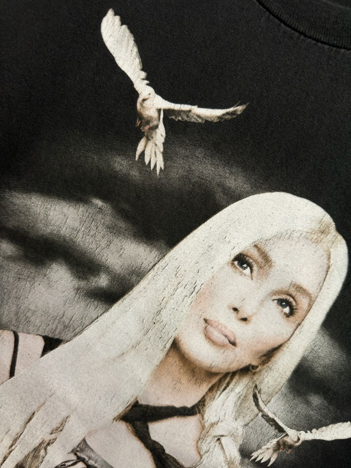 Band Tees Cher Living Proof Farewell Tour 2002 Vintage Shirt Size US XL / EU 56 / 4 - 4 Thumbnail