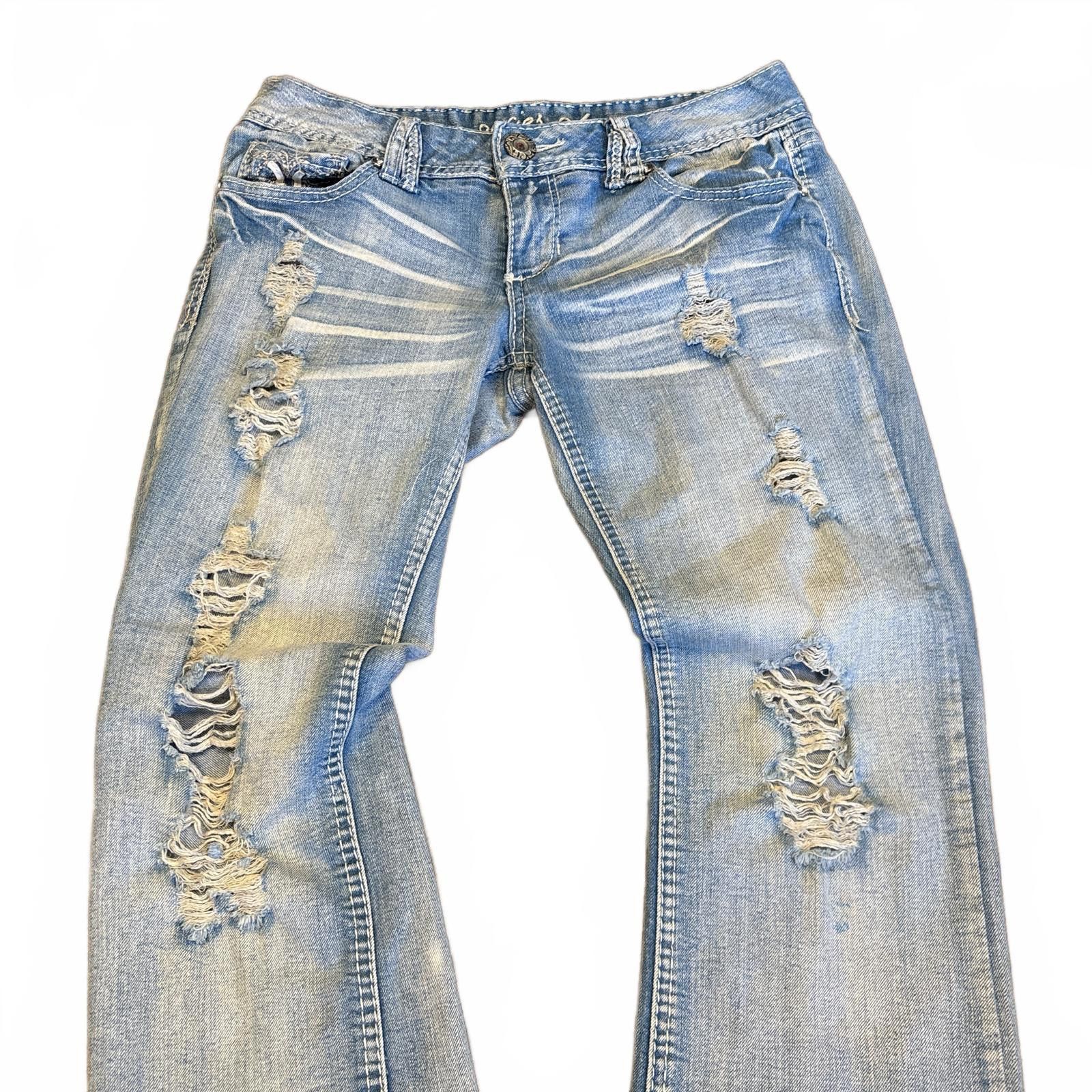 Other y2k distressed light wash low waisted jeans Size 30" / US 8 / IT 44 - 2 Thumbnail