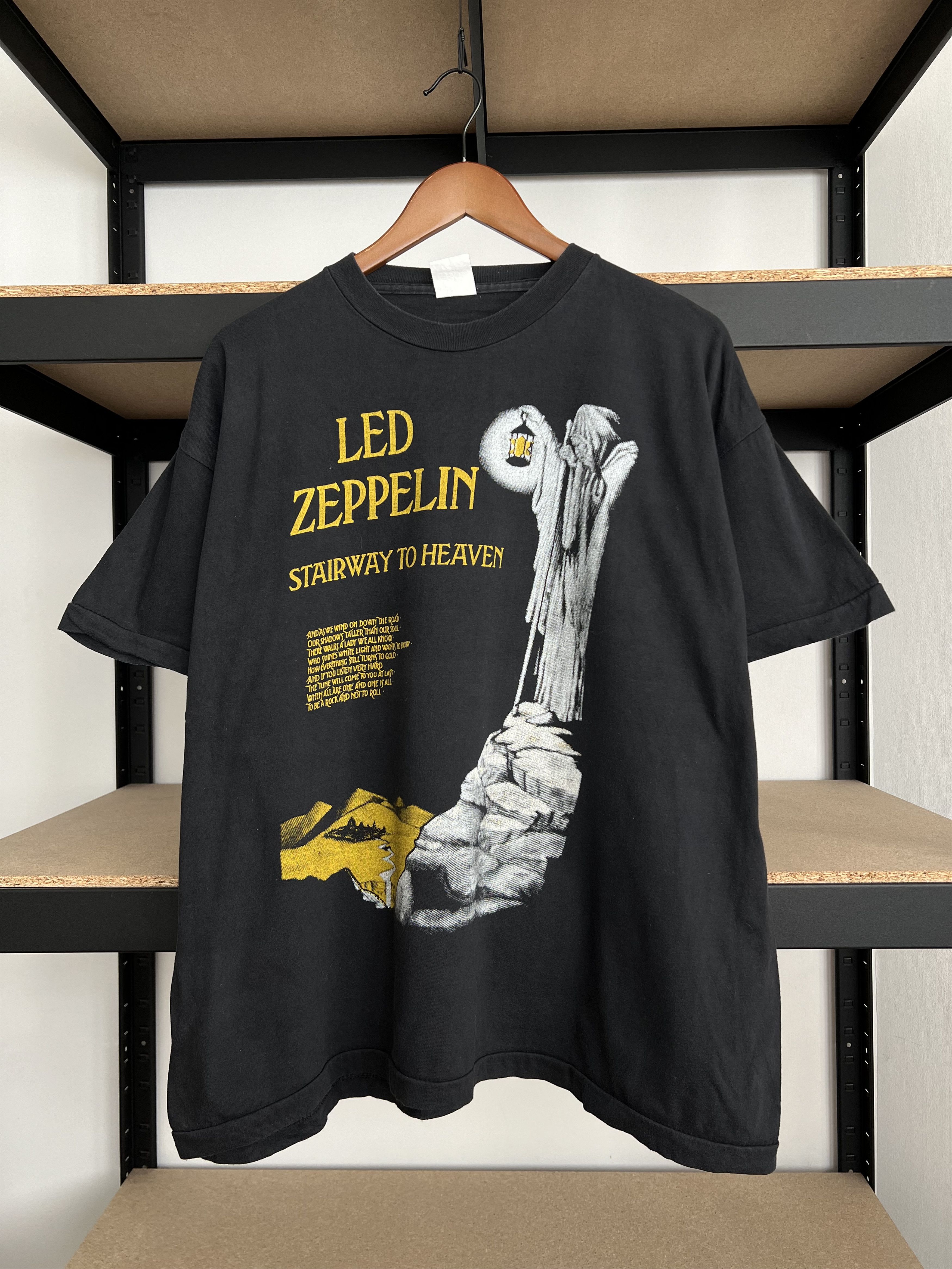 Band Tees Vintage 90s Led Zeppelin Stairway to Heaven Black T-shirt Size US XL / EU 56 / 4 - 1 Thumbnail
