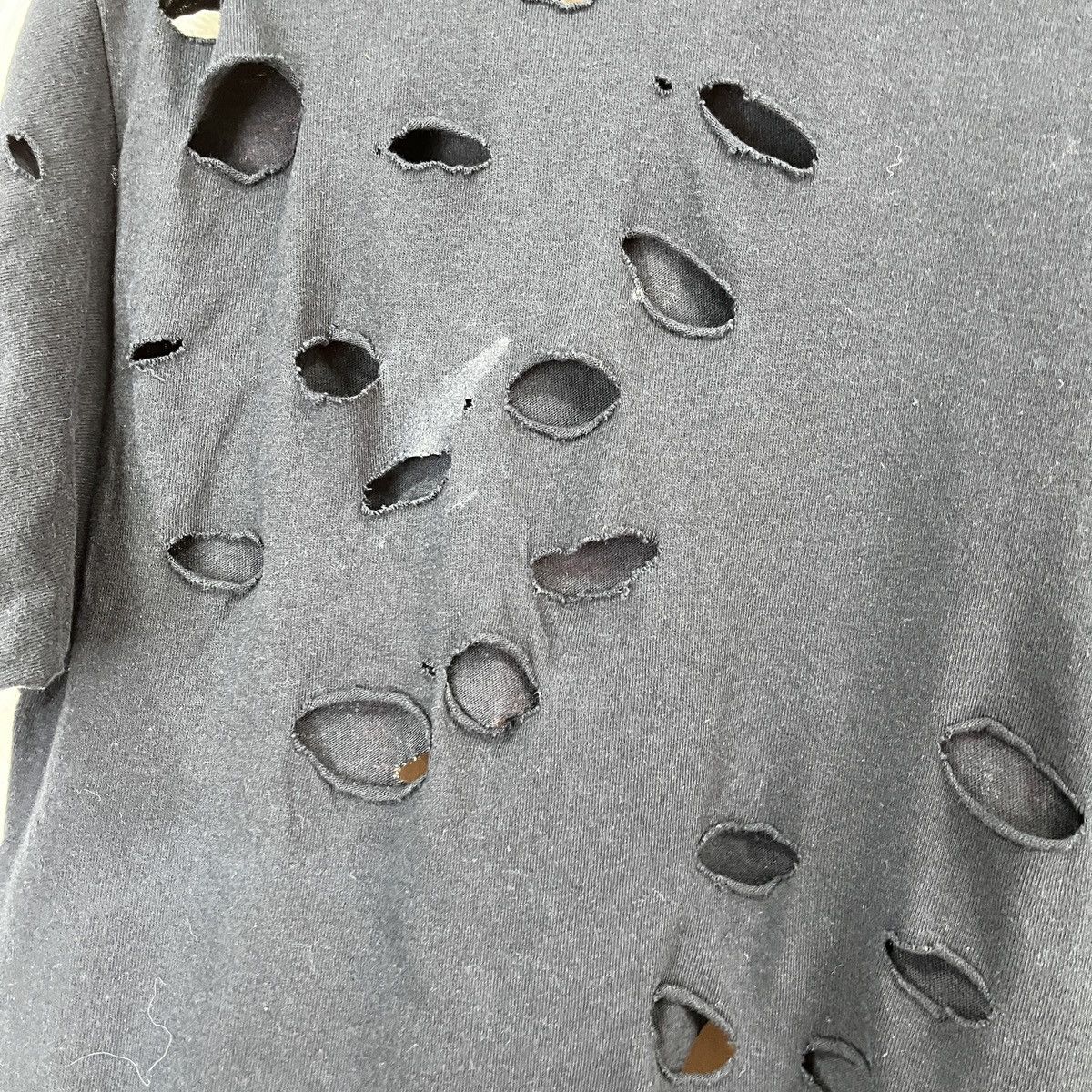 Kendall And Kylie Distressed Kendall And Kylie Iconic Streetwear TShirt Size US L / EU 52-54 / 3 - 8 Thumbnail