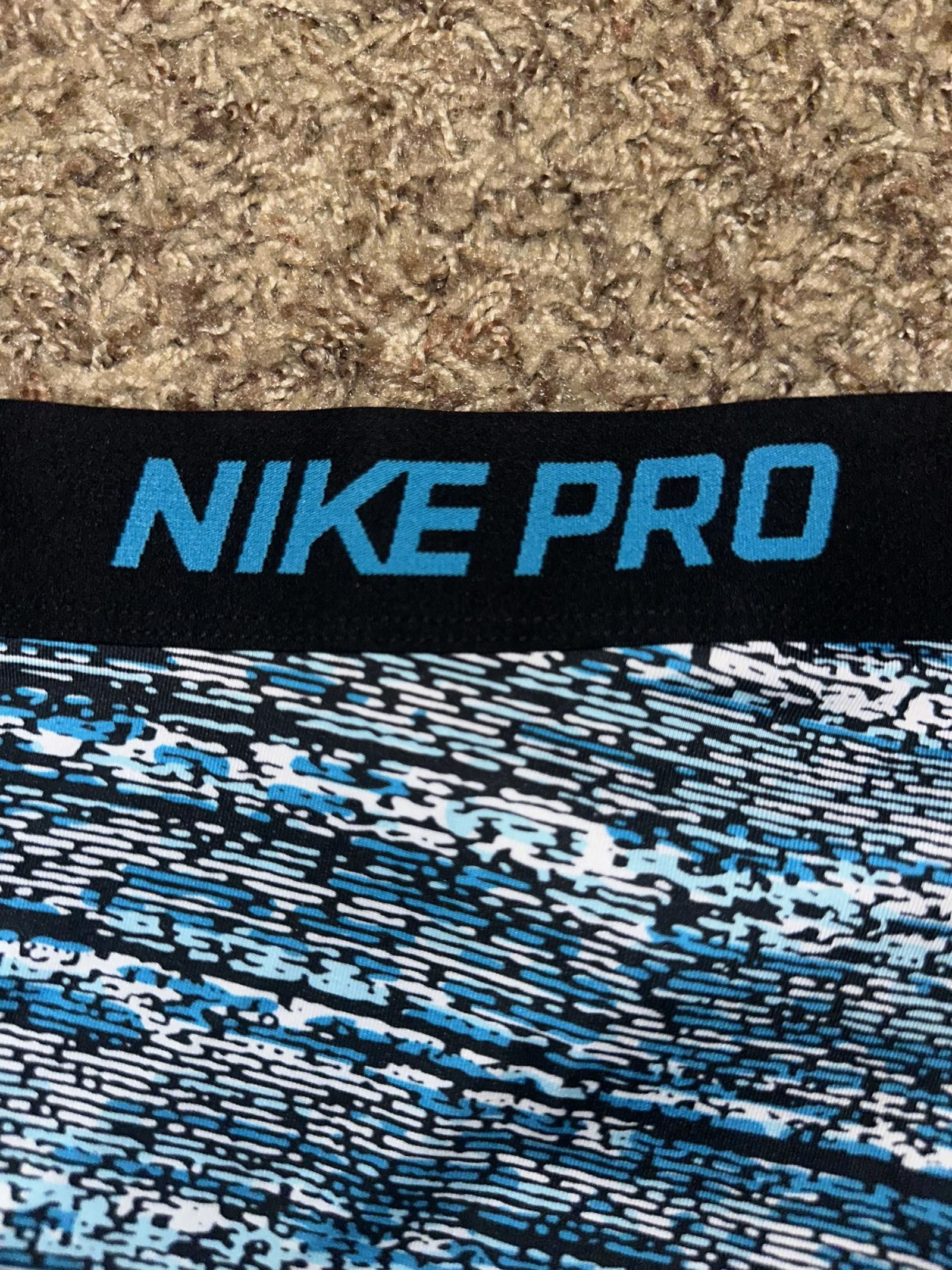 Nike Nike Women's Pro 3" Static Running Short 2015 Size 28" / US 6 / IT 42 - 3 Thumbnail