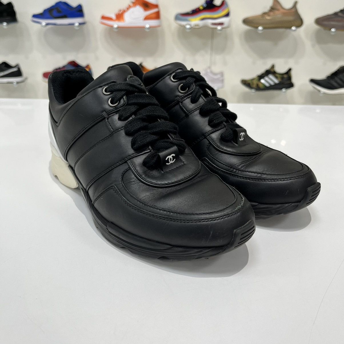 Chanel Chanel Sneakers Black/White (W) Size US 7 / IT 37 - 7 Thumbnail