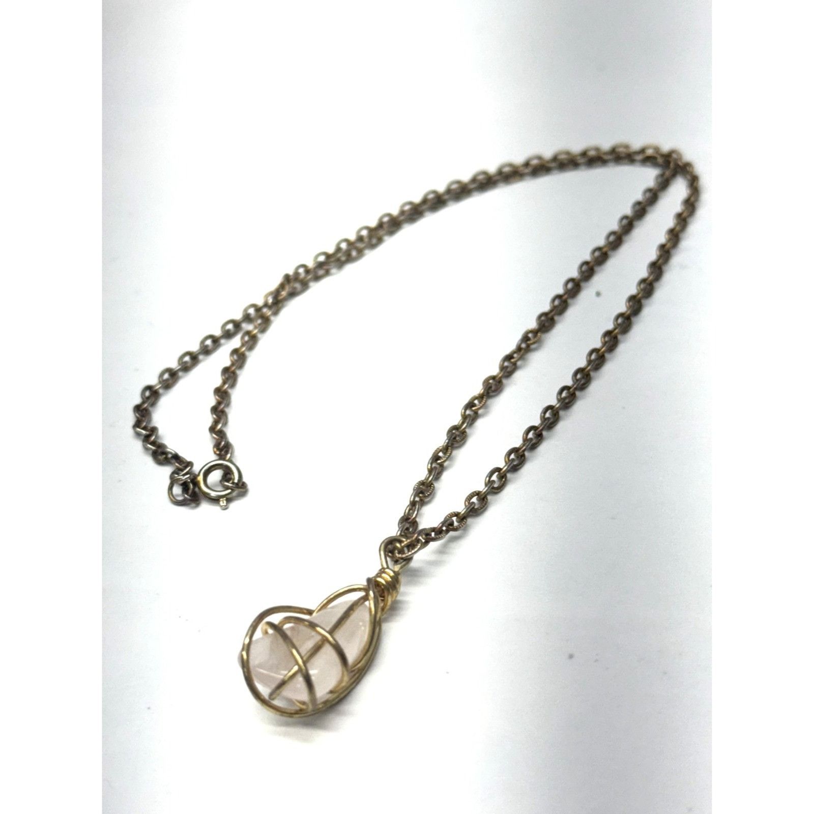 Vintage Vintage pink rose quartz caged stone pendant necklace Size ONE SIZE - 1 Thumbnail