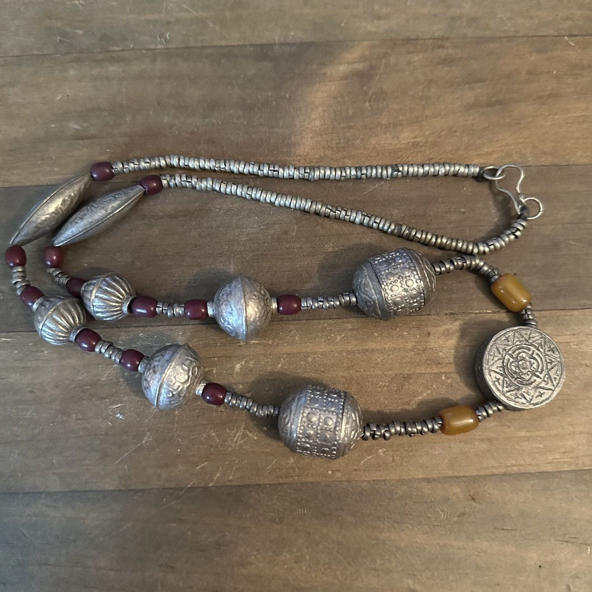 Vintage Vintage chunky embossed metal bead necklace Size ONE SIZE - 2 Thumbnail
