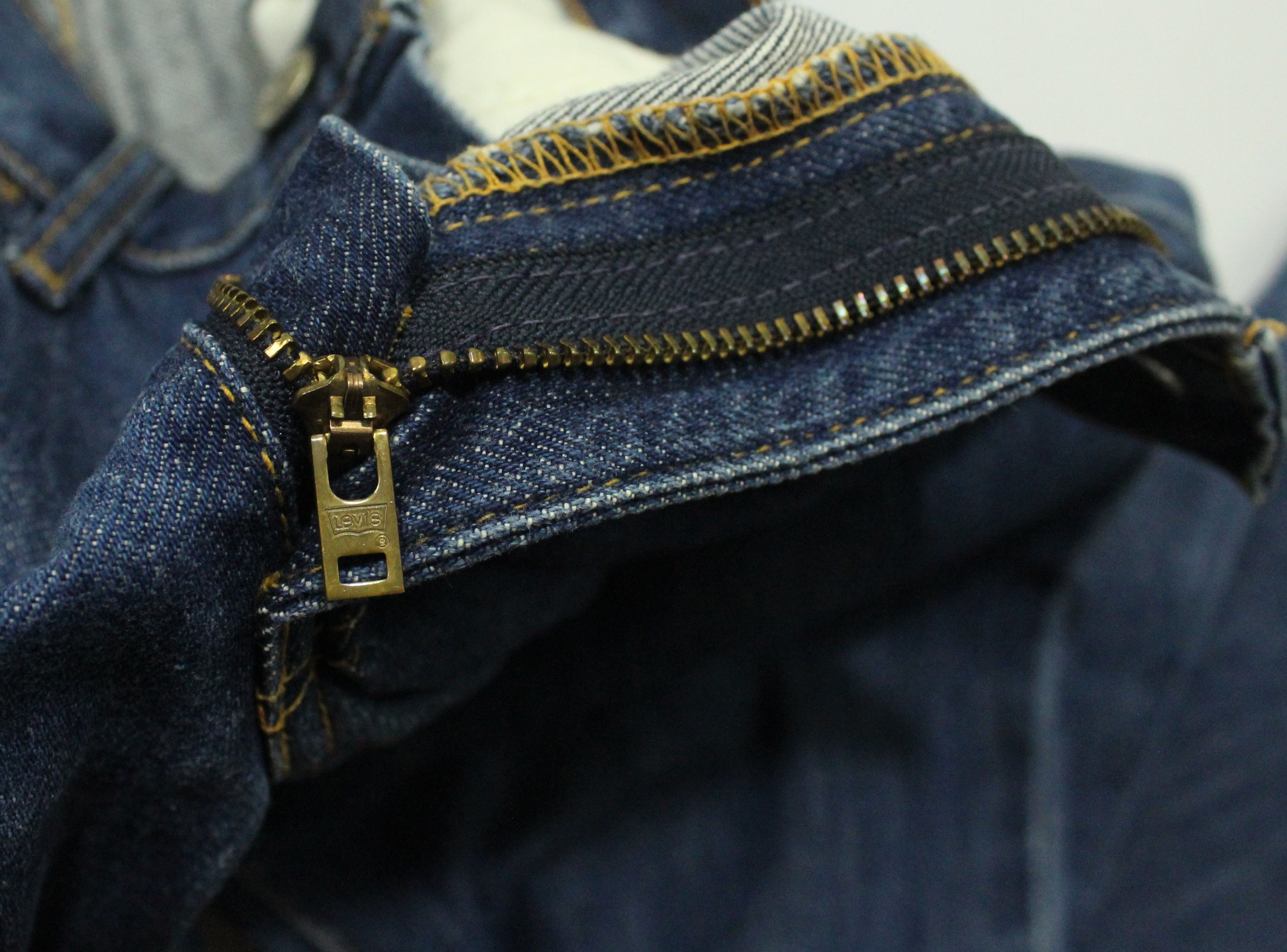 Vintage LEVI'S Jeans Lot 646 Bell Bottom Flared Size US 28 / EU 44 - 16 Thumbnail