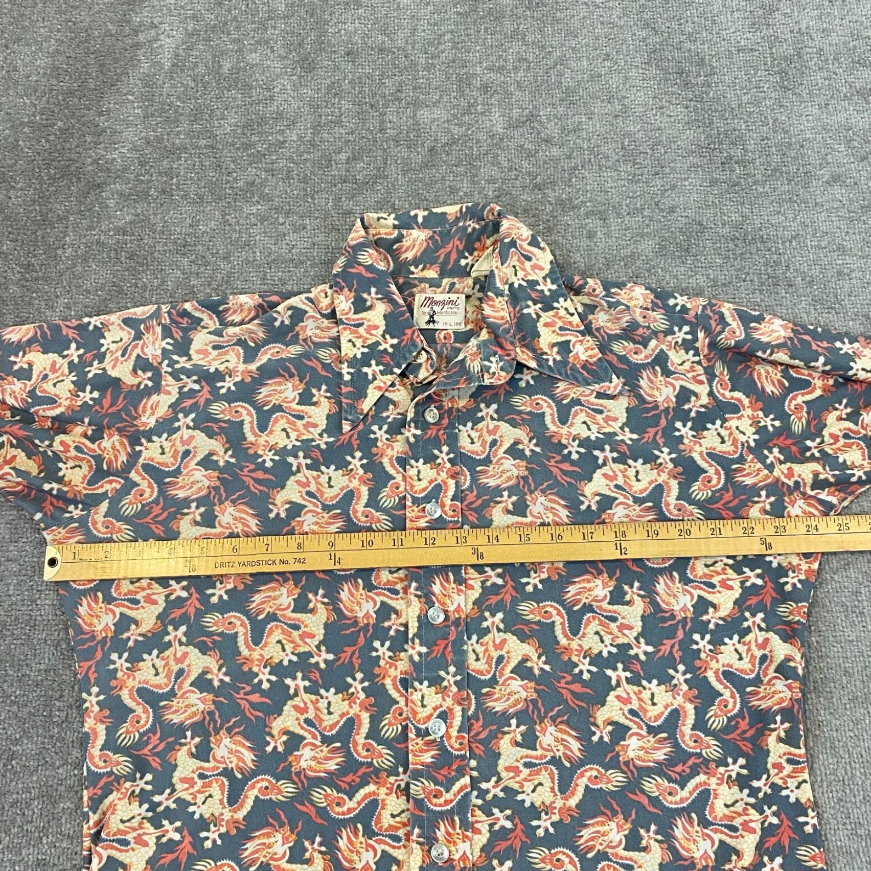 Vintage VTG Monzini Shirt Mens Large 16-16.5 Red Blue Dragon Asian Button Up Disco Party Shirt Size US L / EU 52-54 / 3 - 6 Thumbnail