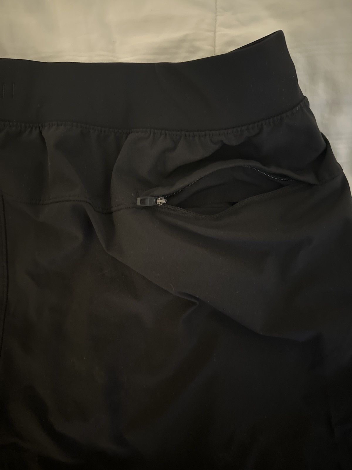 Lululemon Lululemon The Linerless 7in Athletic Shorts Size S Size US 29 - 3 Thumbnail