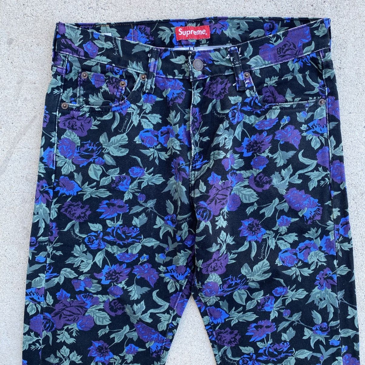 Levi's × Supreme Supreme Levis 505 Floral Denim Jeans Black 2016 Grunge 30x32 Size US 30 / EU 46 - 2 Thumbnail
