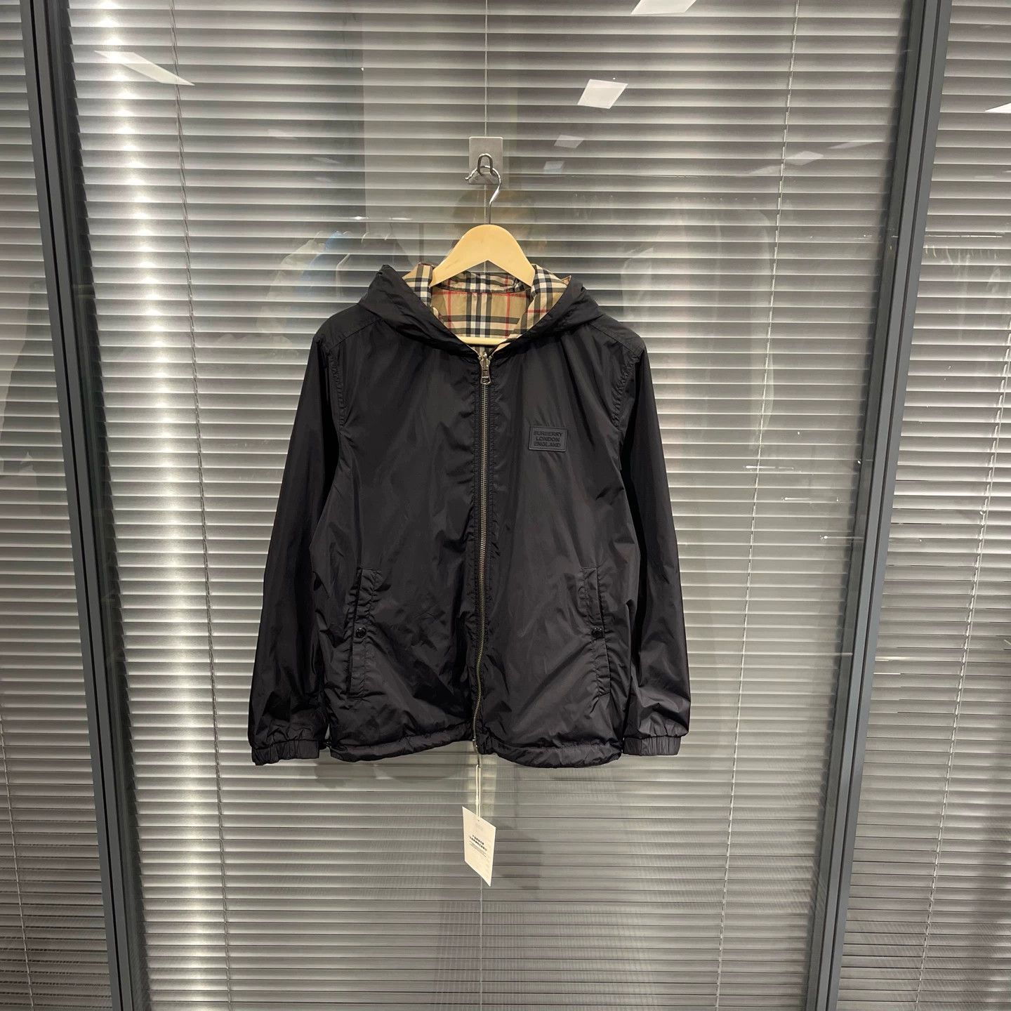 Burberry Burberry Classic Check Double-Faced Hooded Jacket L 95New Size US L / EU 52-54 / 3 - 1 Thumbnail