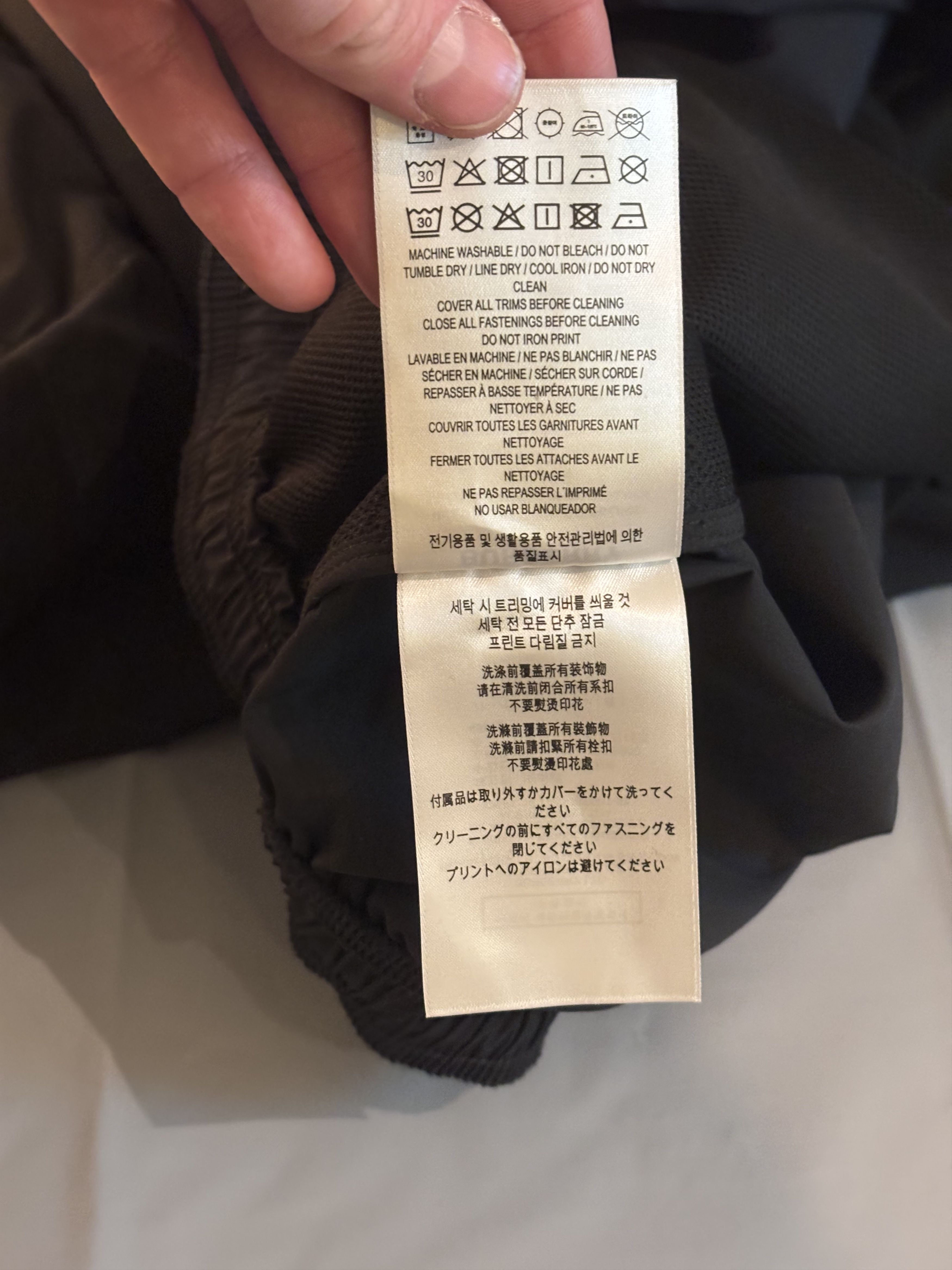 Burberry Pantalon jogging cargo Burberry noir en tbe Size US 32 / EU 48 - 13 Thumbnail