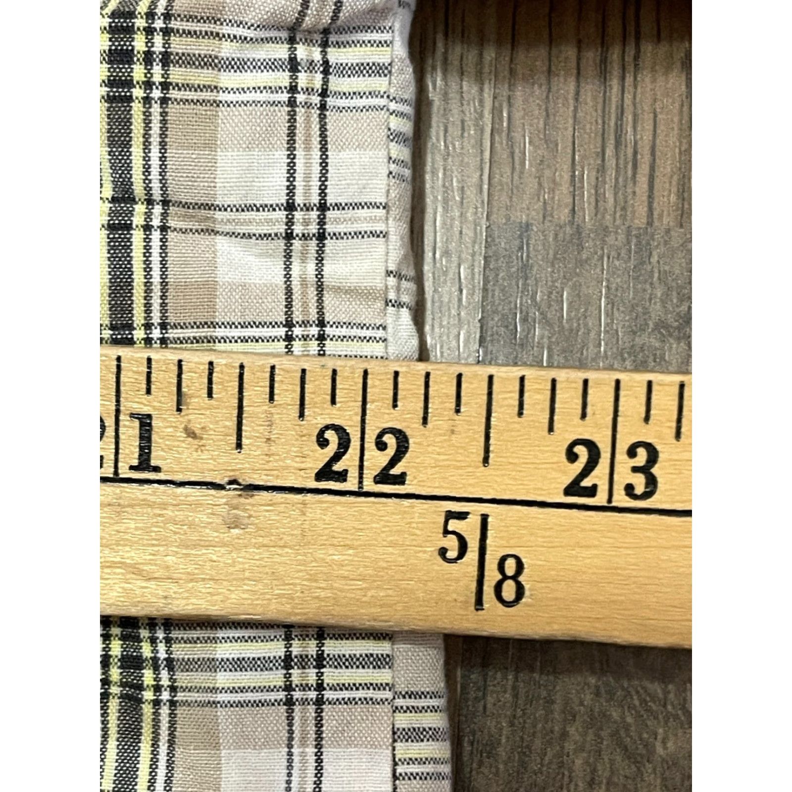Vintage VINTAGE? Raider Shirt, Men's Size Medium? White Tan, Plaid, Button Up, Short Sleeve Size US M / EU 48-50 / 2 - 6 Thumbnail