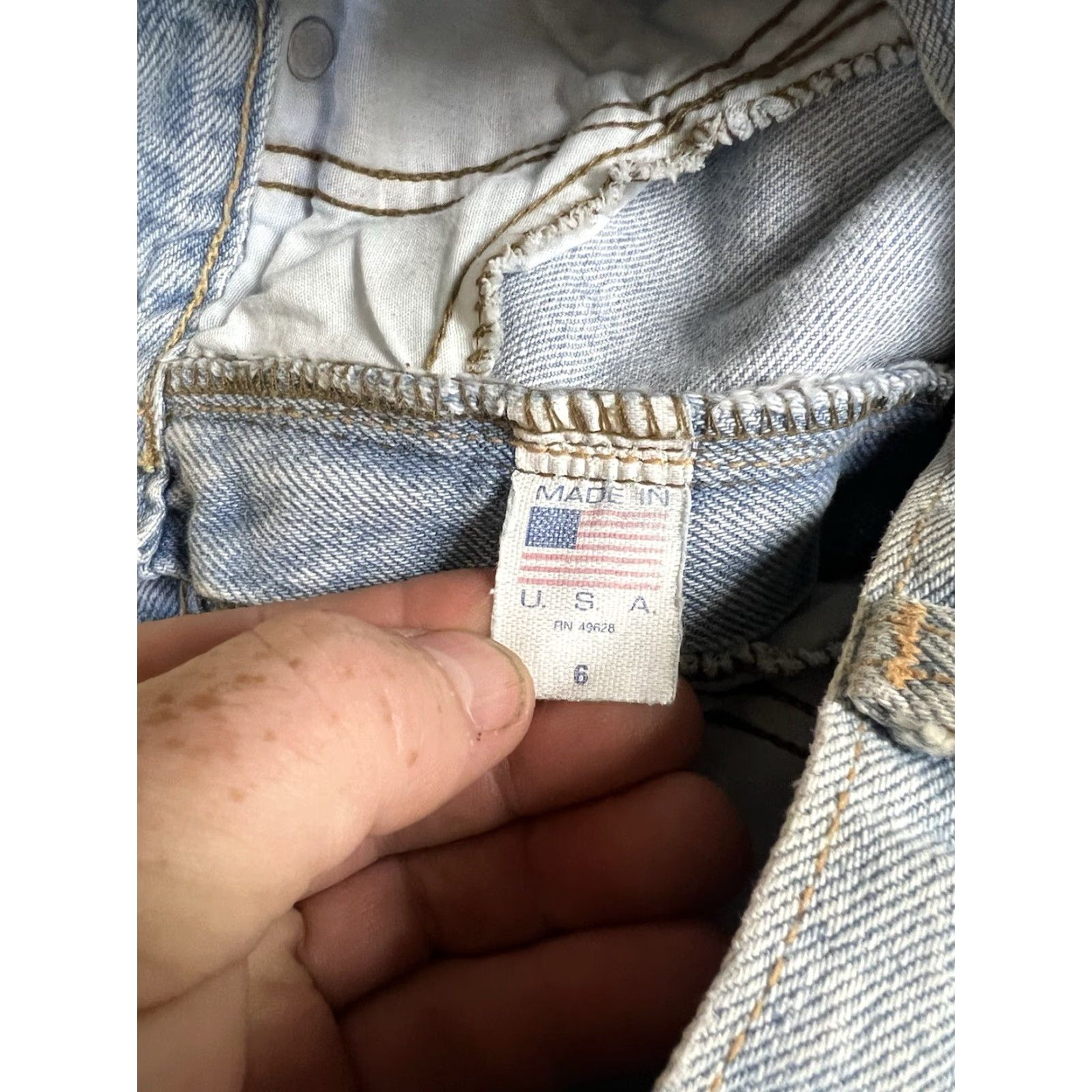 Vintage VINTAGE ZENA Jeans Tapered High Rise Mom Sz 6 Light Wash Blue Denim USA Made Womens Jeans Size 28" / US 6 / IT 42 - 4 Thumbnail