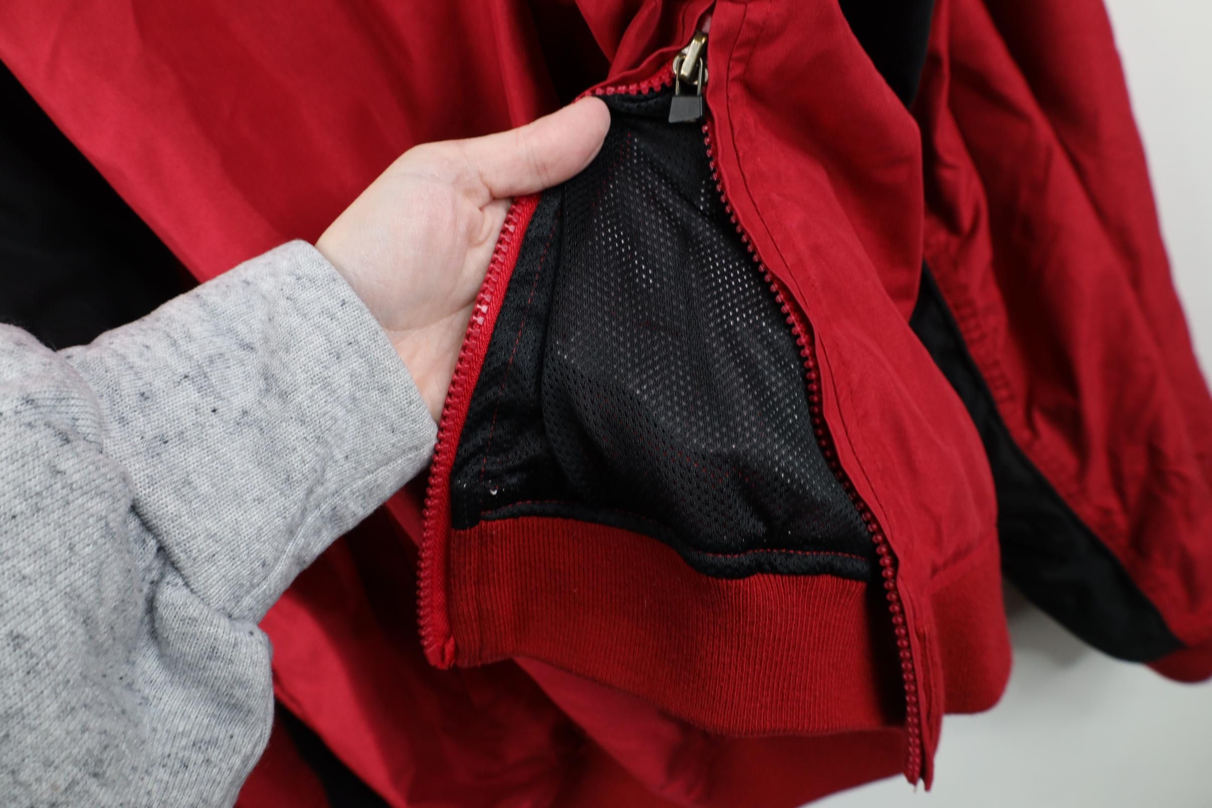Vintage Vintage Fire Department Pullover Windbreaker Jacket Red Size US XL / EU 56 / 4 - 7 Thumbnail