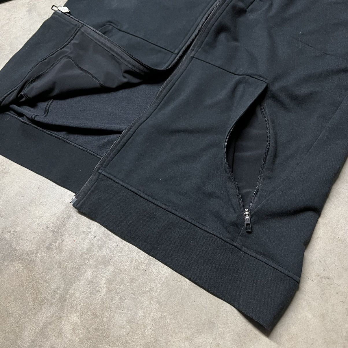Designer × Lululemon Lululemon Black Full-Zip Multi-Zip Hooded Jacket Size US XL / EU 56 / 4 - 5 Thumbnail