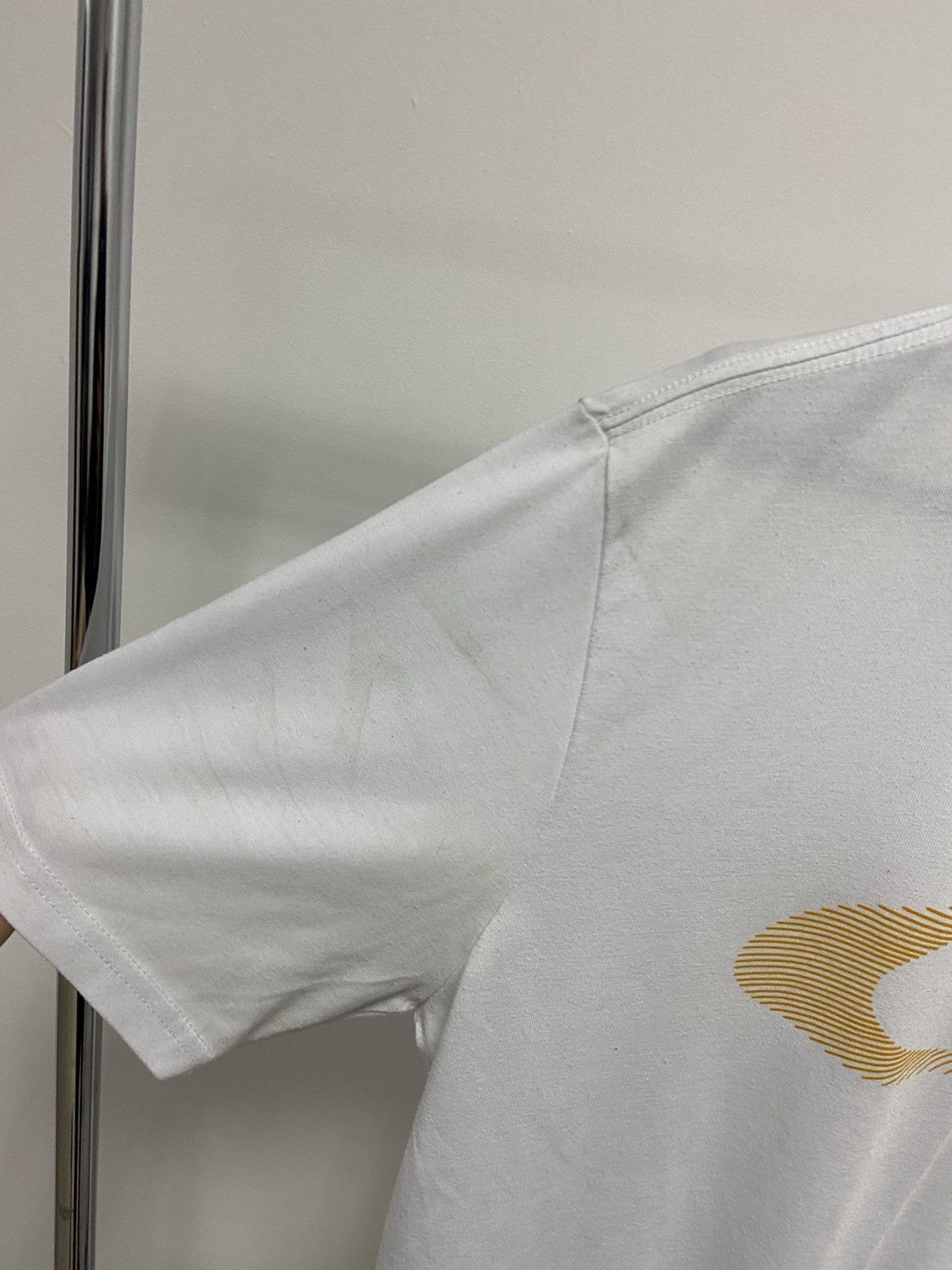 Oakley × Vintage Oakley T Shirt Vintage Big Logo Gorpcore Street Style Y2K Size US M / EU 48-50 / 2 - 10 Thumbnail