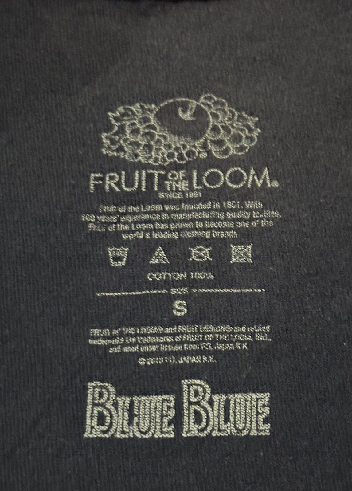 Blue Blue Japan × Fruit Of The Loom × Japanese Brand Japanese Brand BLUE BLUE Faded Color Single Pocket Vneck Tee Size US S / EU 44-46 / 1 - 5 Thumbnail