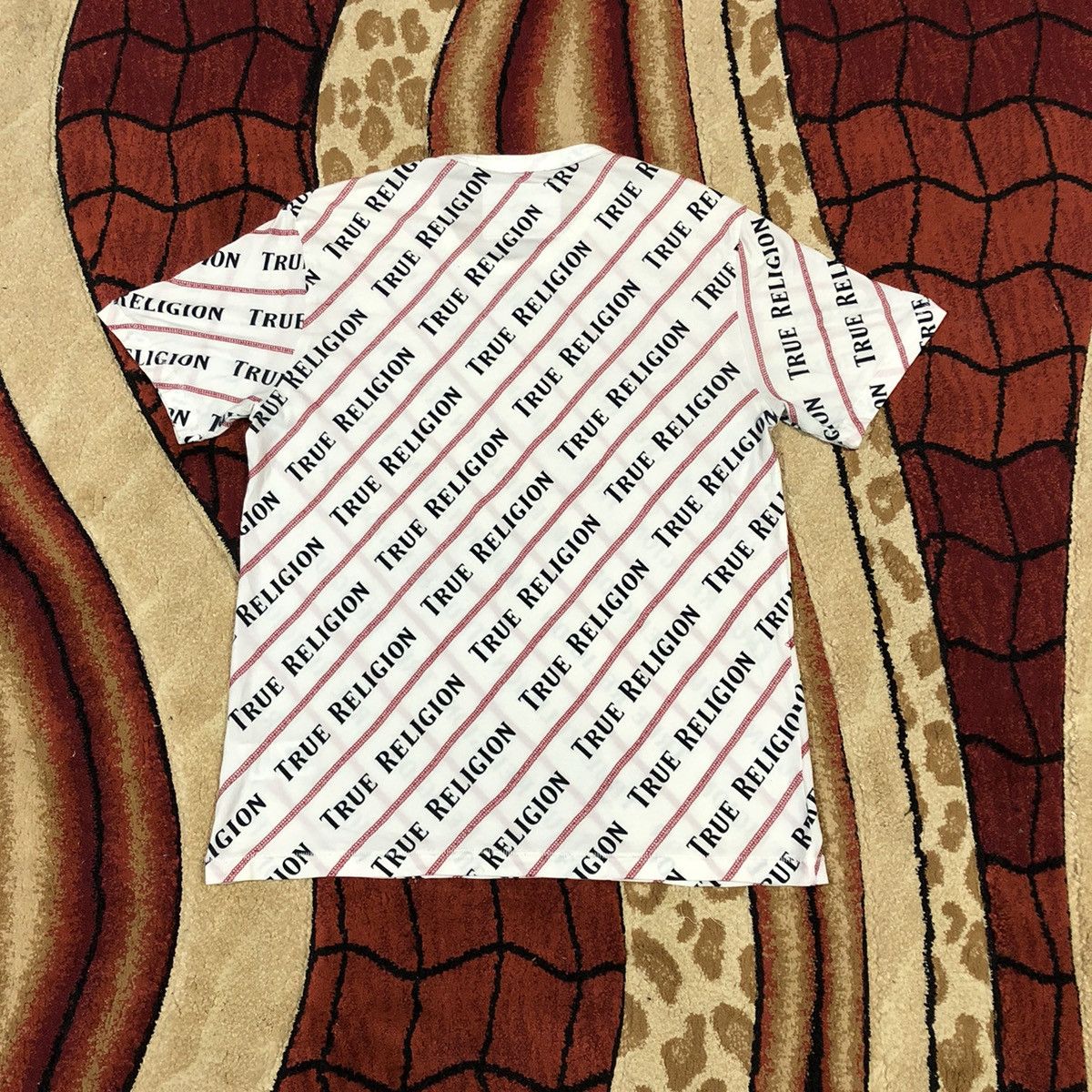 True Religion Vintage True Religion Over Print Rare Shirt Size US L / EU 52-54 / 3 - 2 Thumbnail