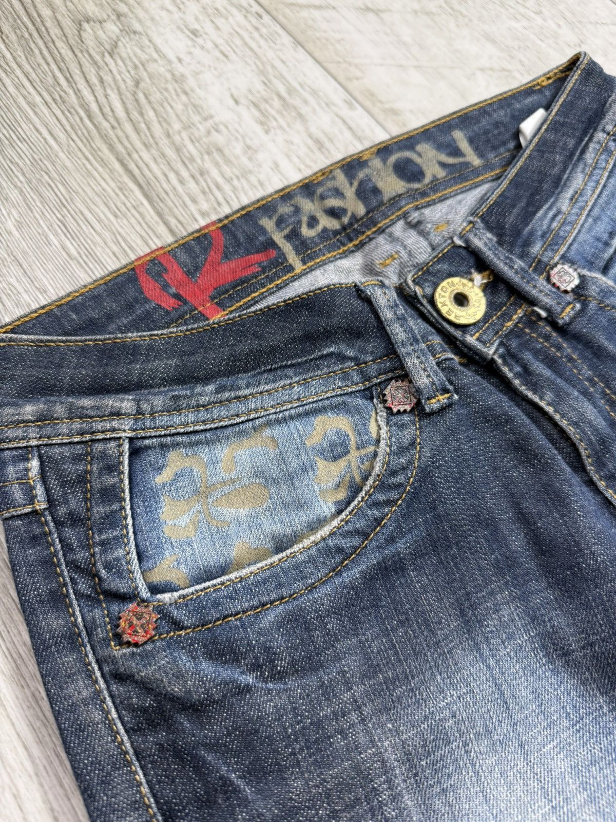 Japanese Brand Japanese brand feared jeans Y2K big logo streetwear crazy Size US 27 - 9 Thumbnail