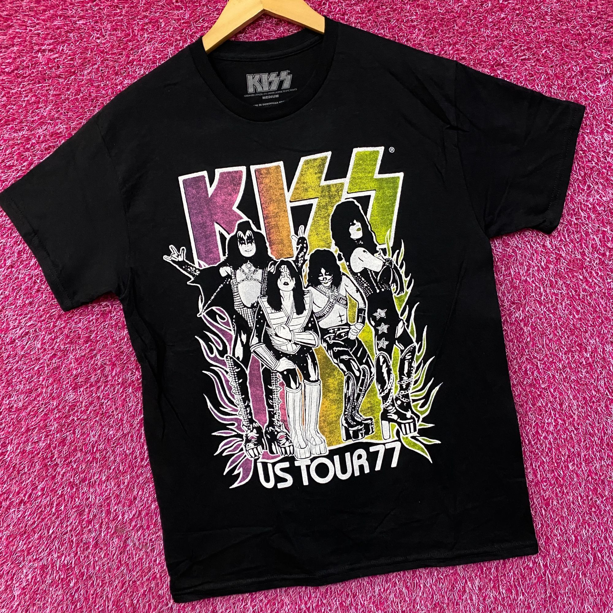 KISS Kiss Tour 1977 Poster Tshirt size Medium Size US M / EU 48-50 / 2 - 3 Thumbnail