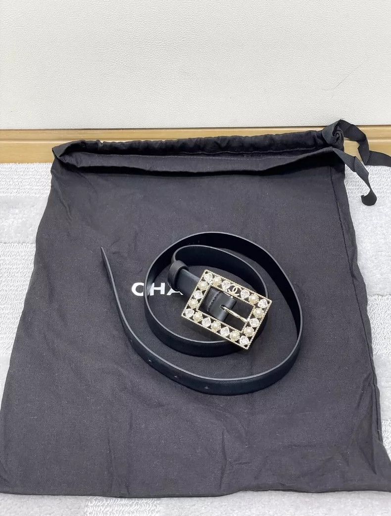 Chanel Chanel Pearl rhinestone square buckle belt 2504-Nextarrow Size ONE SIZE - 1 Thumbnail