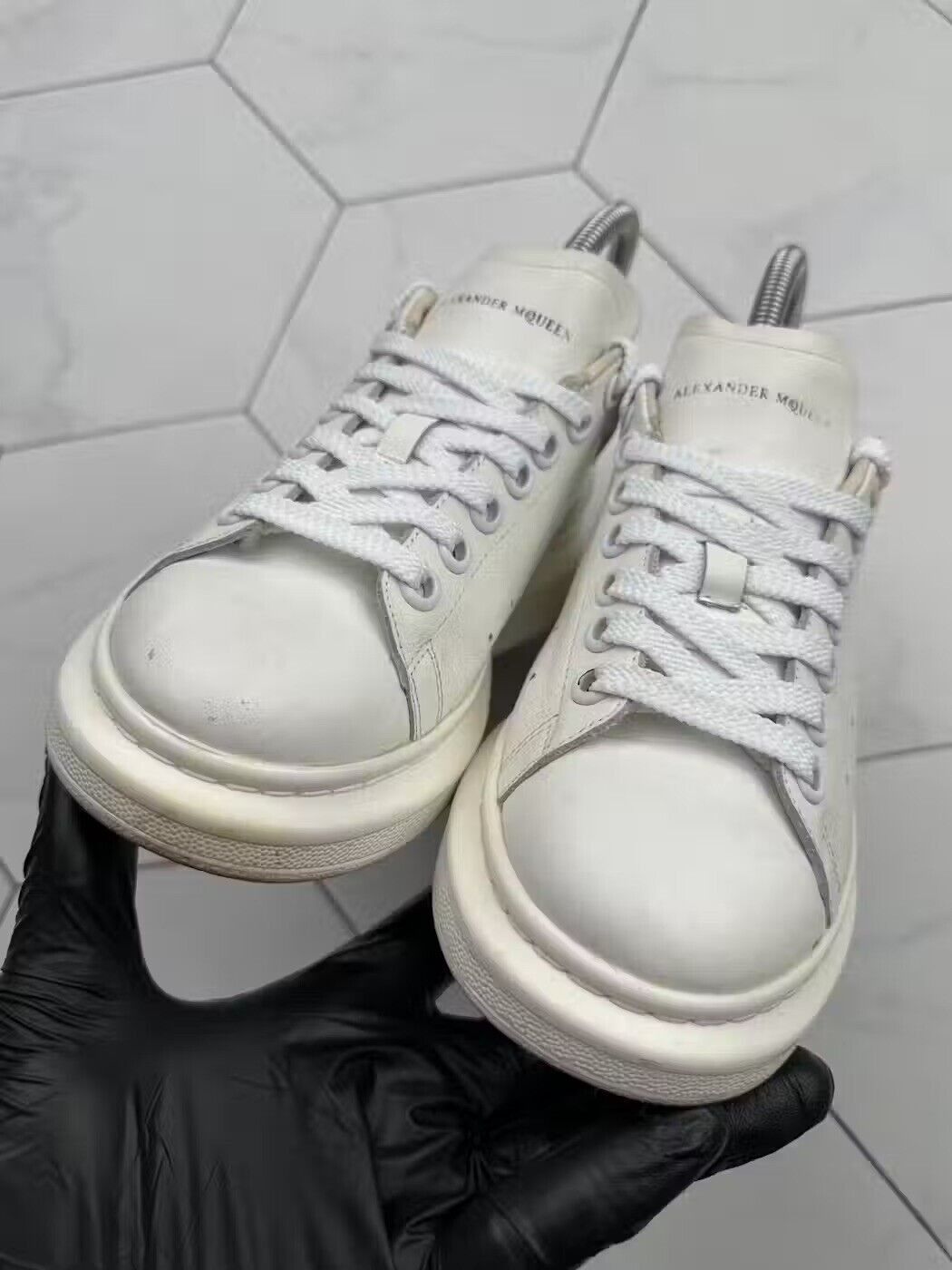 Alexander McQueen Alexander McQueen Oversized Leather Sneakers (B127) Size US 7 / IT 37 - 9 Thumbnail