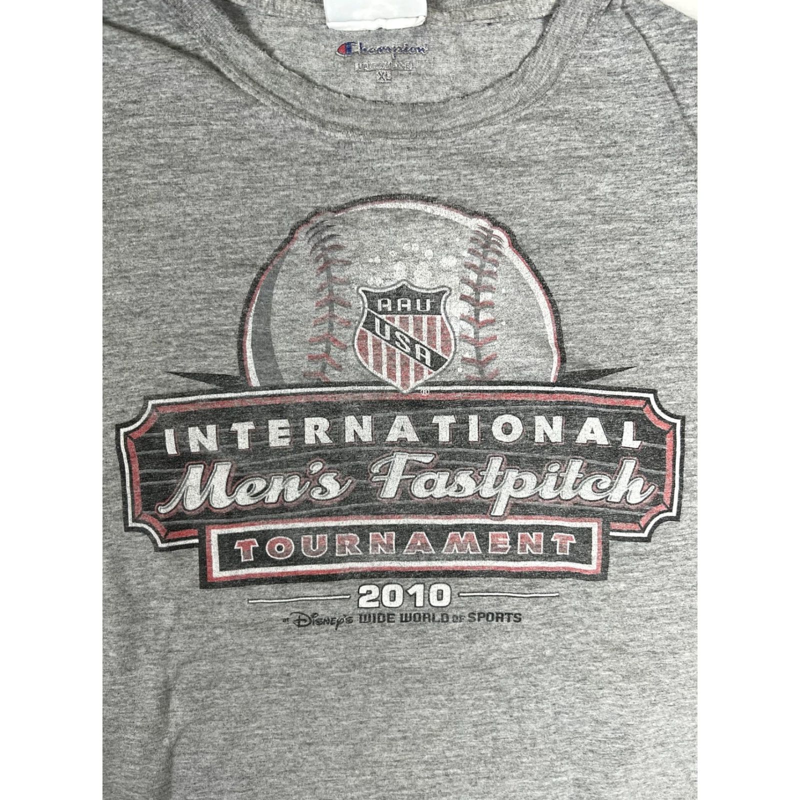 Disney Disney T-Shirt Mens XL 2010 Vintage Fastpitch Tournament Gray Crew Neck Short Sleeve Graphic Print Sports Disney Mens XL Size US XL / EU 56 / 4 - 2 Thumbnail