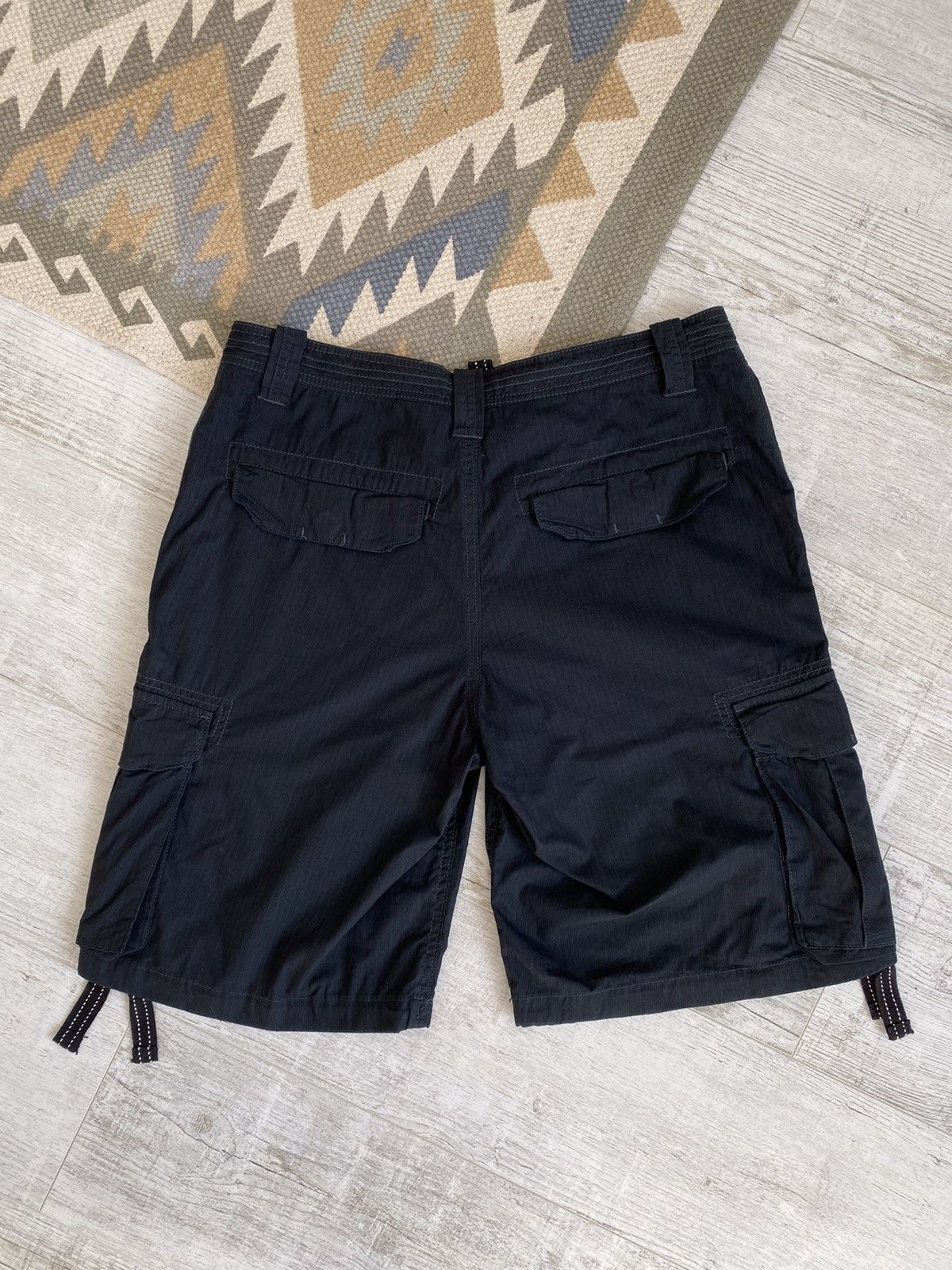 Nike Vtg Nike Cotton Embroidered Swoosh Cargo Shorts Size US 32 / EU 48 - 8 Thumbnail
