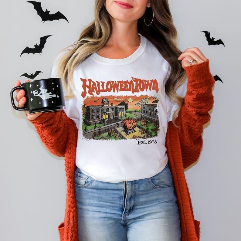 Designer Comfort Colors Halloweentown Shirt Size M / US 6-8 / IT 42-44 - 1 Thumbnail