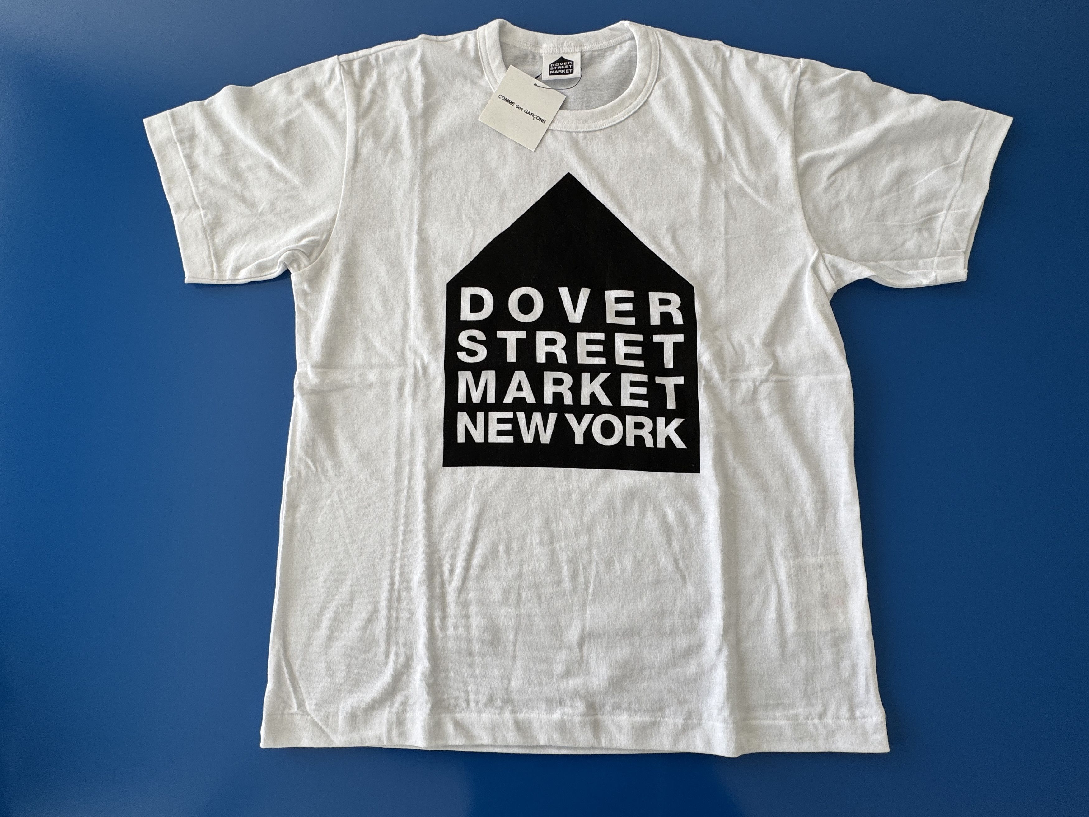 Comme des Garcons Dover Street Market New York / Comme des Garçons T-Shirt Size US L / EU 52-54 / 3 - 1 Thumbnail