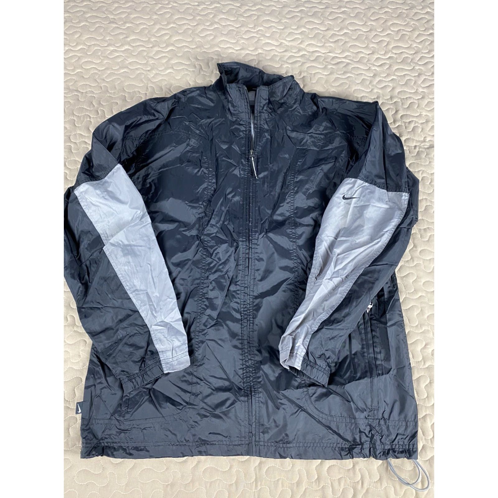 Nike Nike Air Vintage Windbreaker Jacket Mens L Black Gray Small Swoosh Size US L / EU 52-54 / 3 - 2 Thumbnail