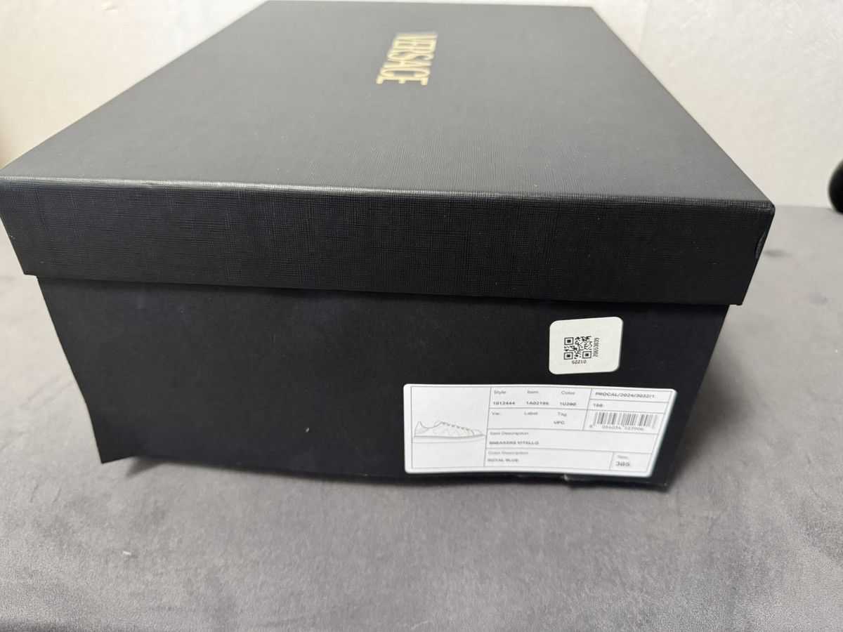Versace Versace Medusa Head Royal Blue Leather Sneakers Sz 39 Size US 8.5 / IT 38.5 - 7 Thumbnail