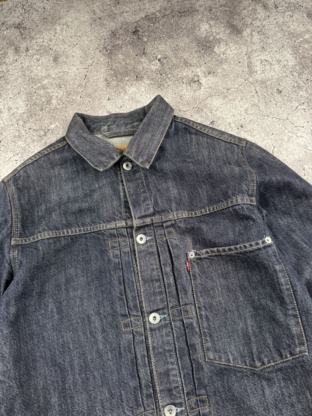 Levi's Levis Vintage Y2K Trucker Denim Jacket distressed faded Size US S / EU 44-46 / 1 - 3 Thumbnail
