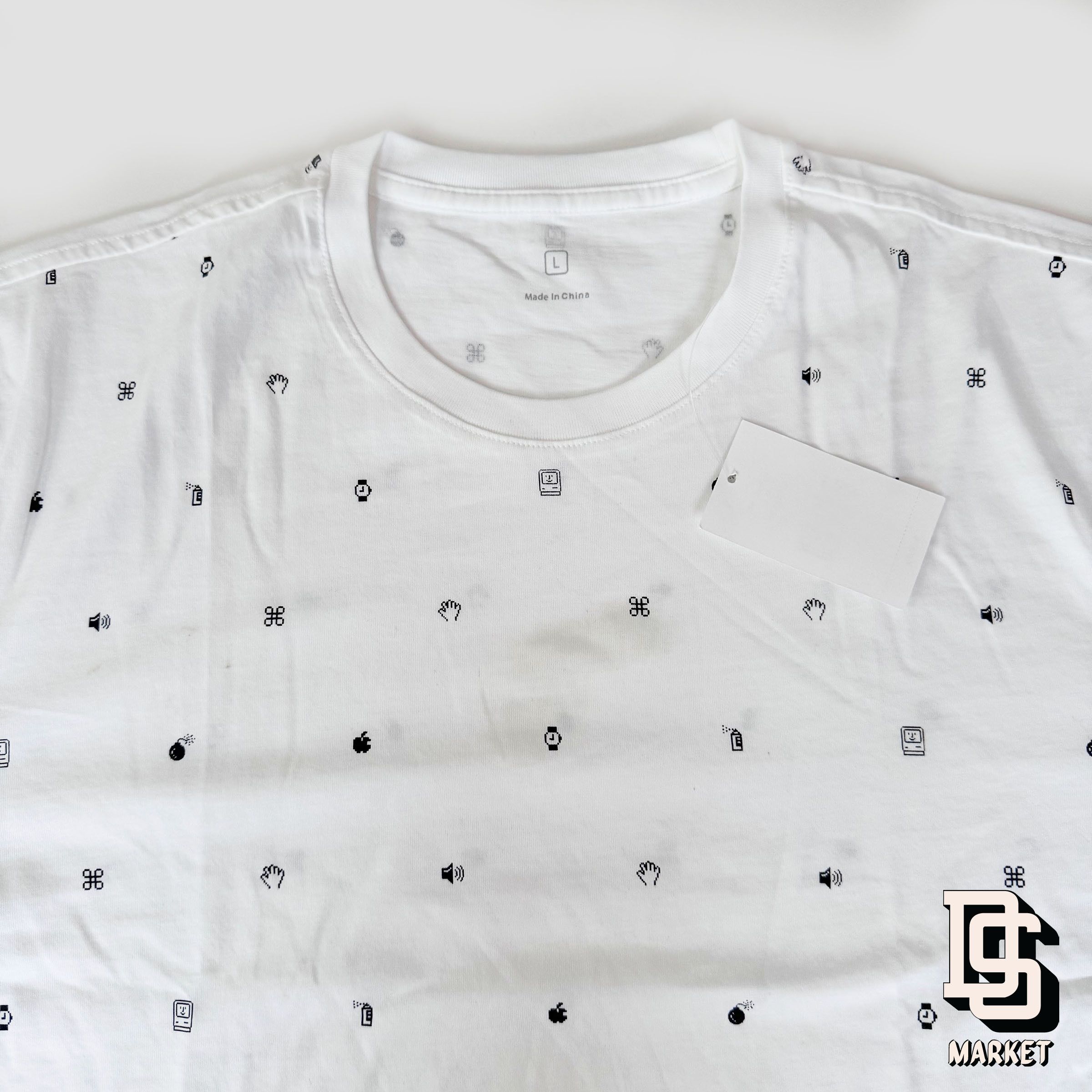 Apple APPLE MINI PIXEL ALL OVER TEE APPLE EMPLOYEE STORE Size US L / EU 52-54 / 3 - 2 Thumbnail