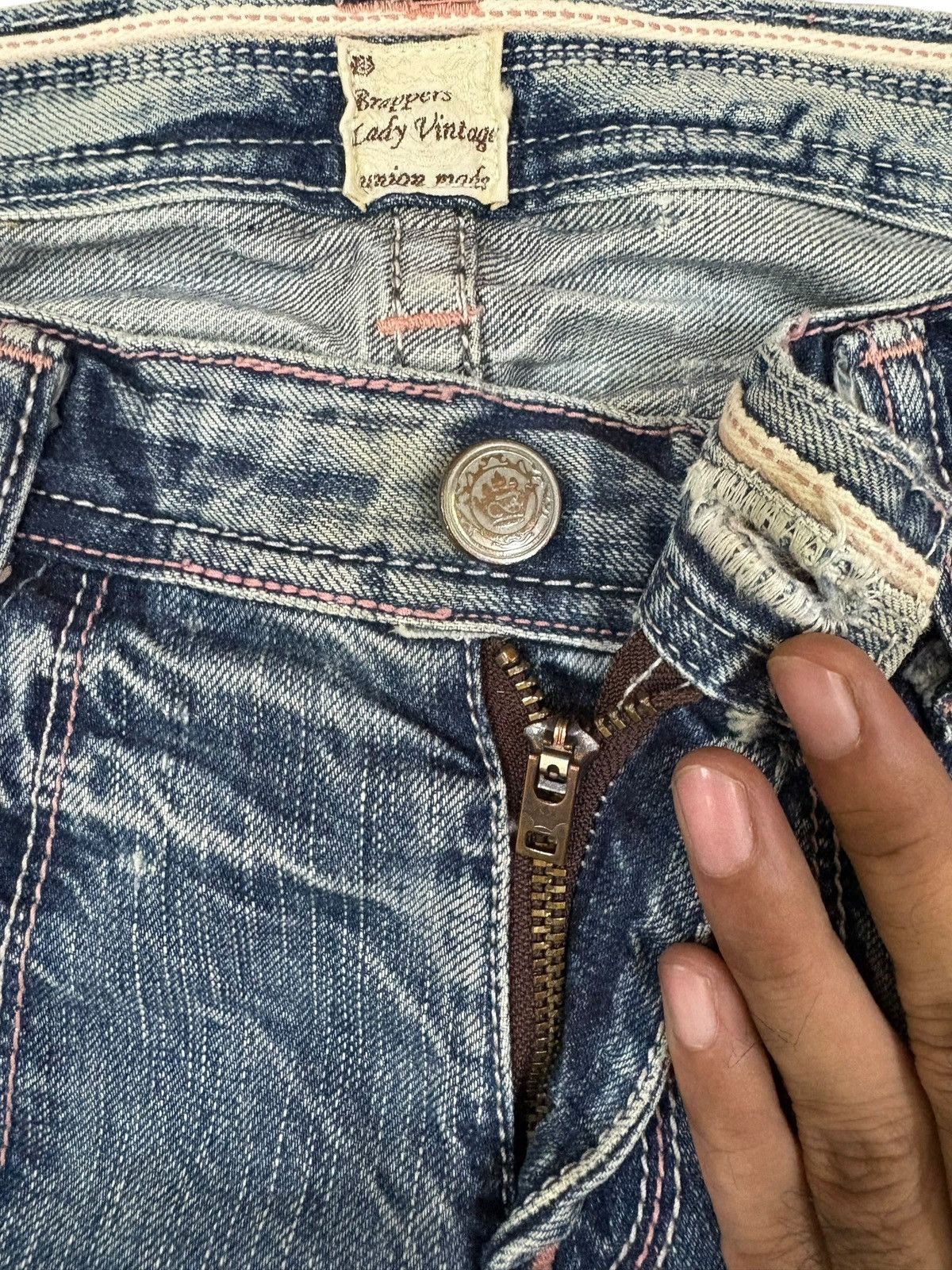 Japanese Brand Vintage Japanese Brand Crack Wash Distressed Flare Jeans Size 31" - 3 Thumbnail