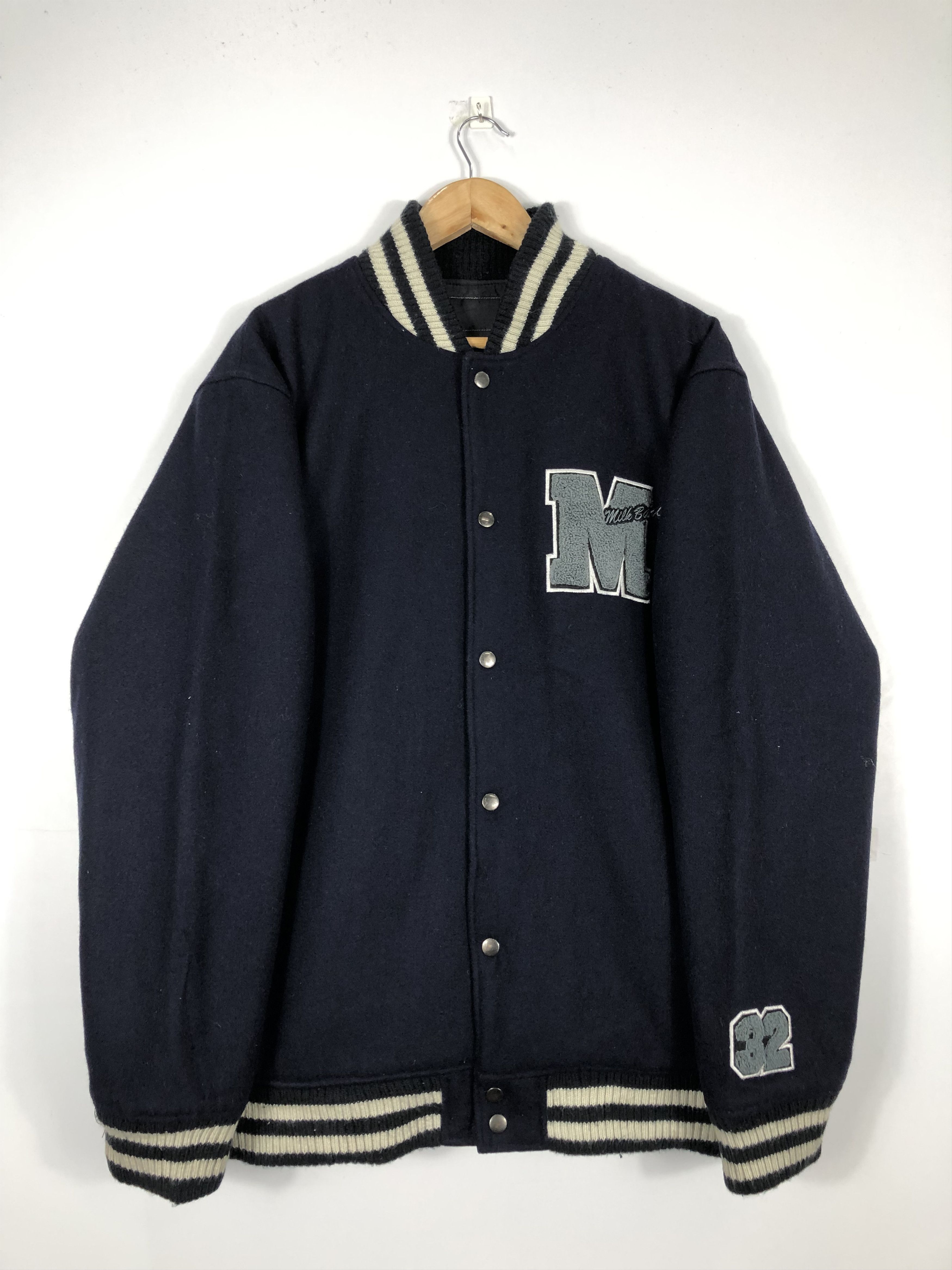 Japanese Brand Vintage Varsity Jacket M Logo V0181 Size US L / EU 52-54 / 3 - 1 Thumbnail