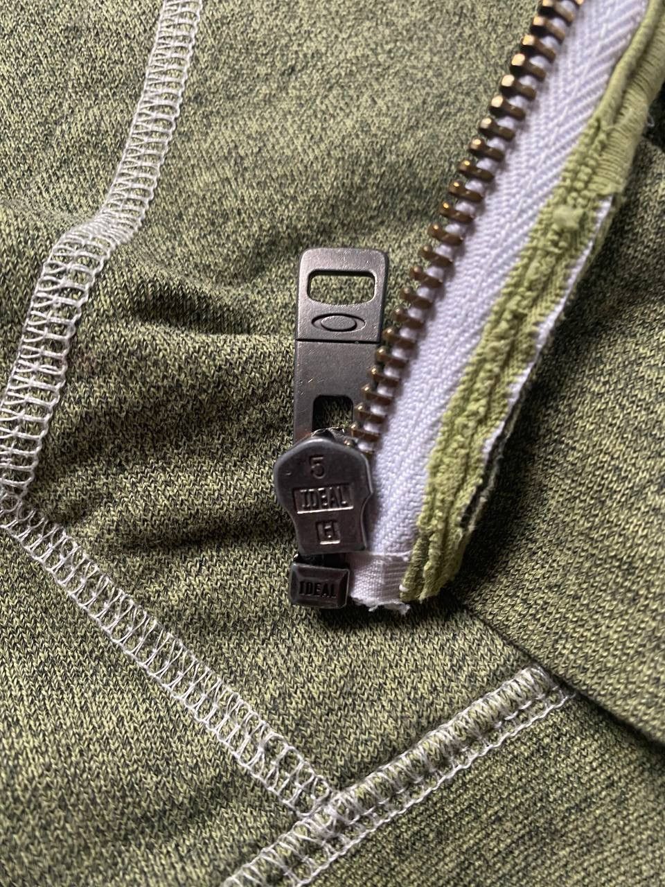 Oakley × Vintage Vintage Oakley Mini Logo Y2K Zip Up Hoodie Size US M / EU 48-50 / 2 - 8 Thumbnail