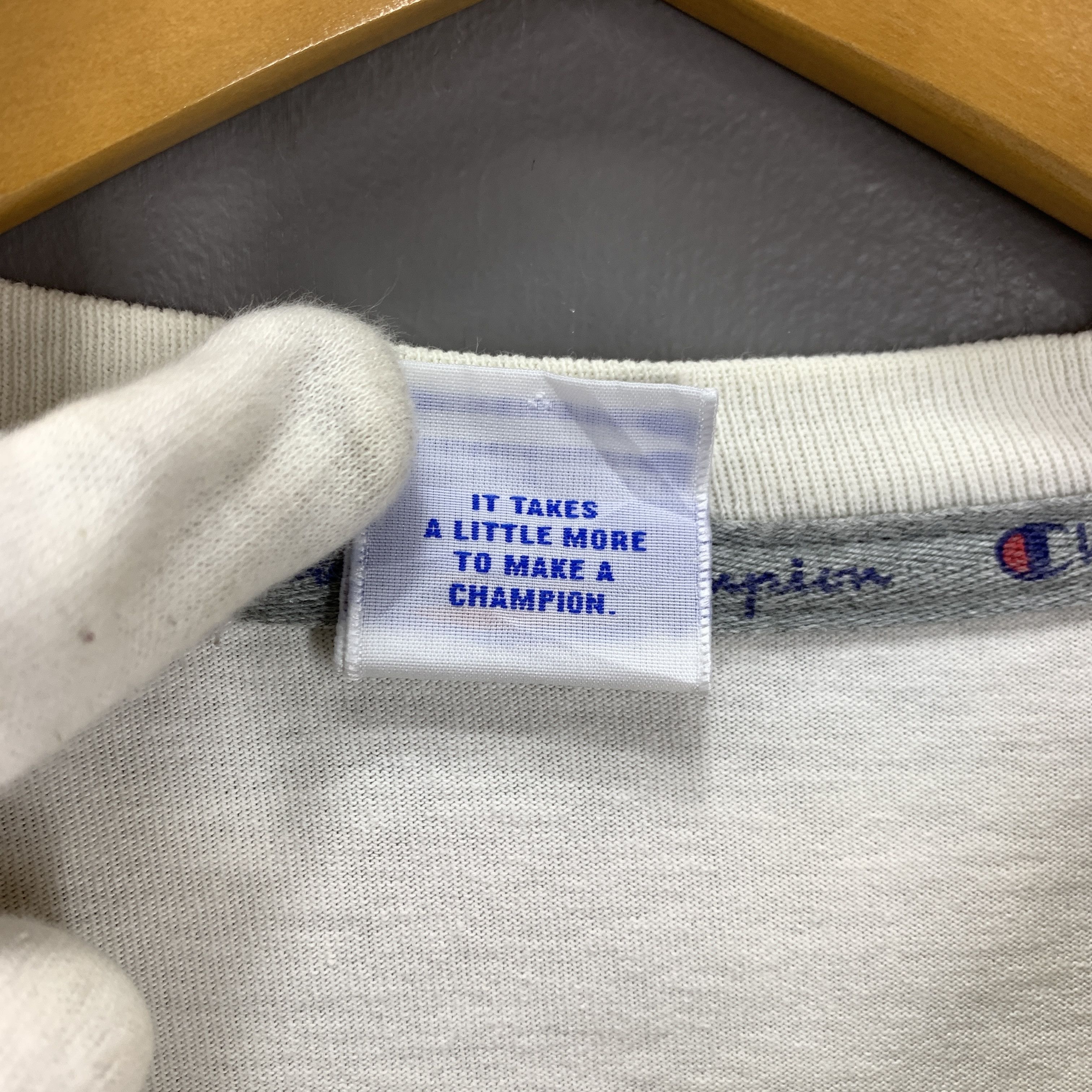 Champion CHAMPION Colourful Spellout T Shirt #1798/07 Size US M / EU 48-50 / 2 - 9 Thumbnail