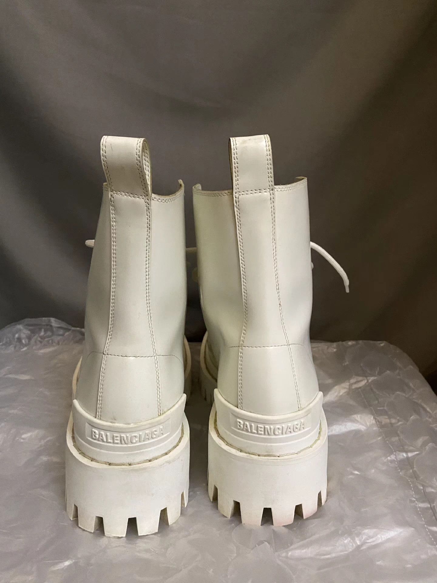 Balenciaga Balenciaga Strike white platform military boots Size US 7 / IT 37 - 4 Thumbnail