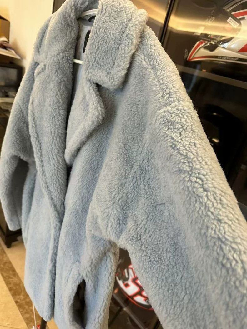 Max Mara Max Mara Sheepwool cropped teddy coat Size M / US 6-8 / IT 42-44 - 6 Thumbnail