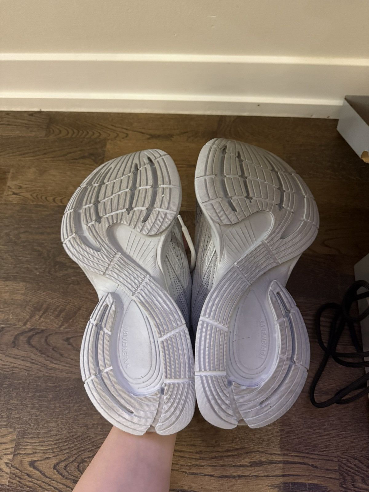 Balenciaga balenciaga circuit Size US 8 / EU 41 - 5 Thumbnail