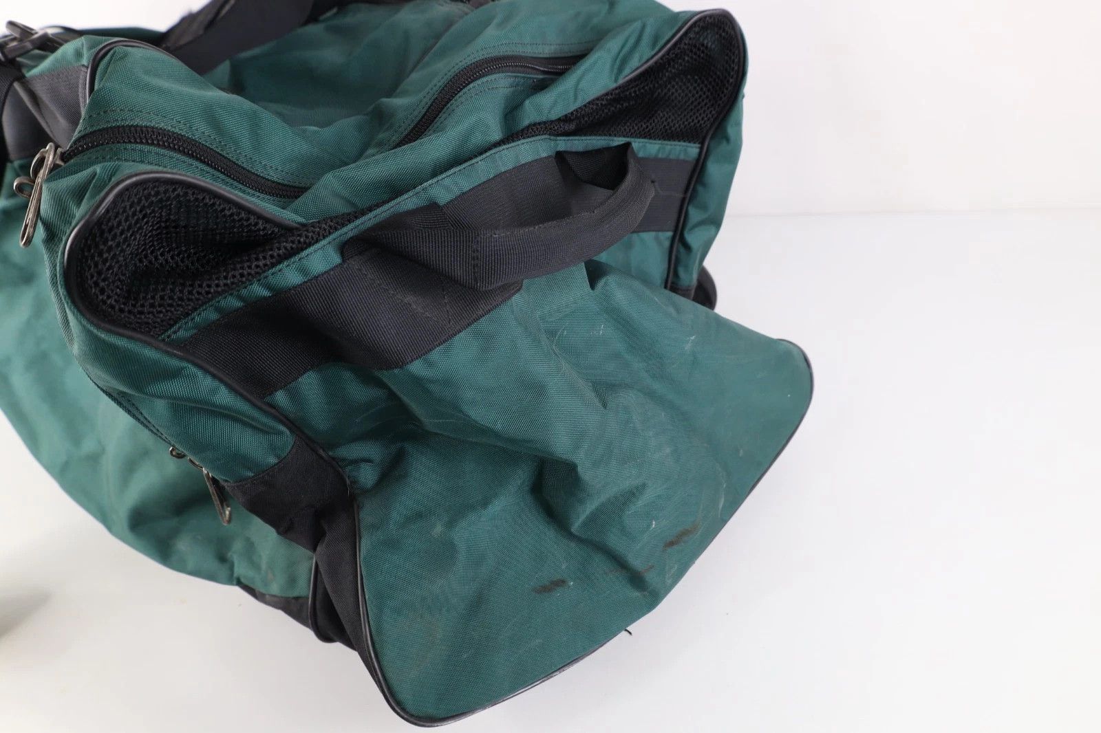 Nike Vintage 90s Nike Big Swoosh Logo Extra Large Duffel Bag Size ONE SIZE - 10 Thumbnail