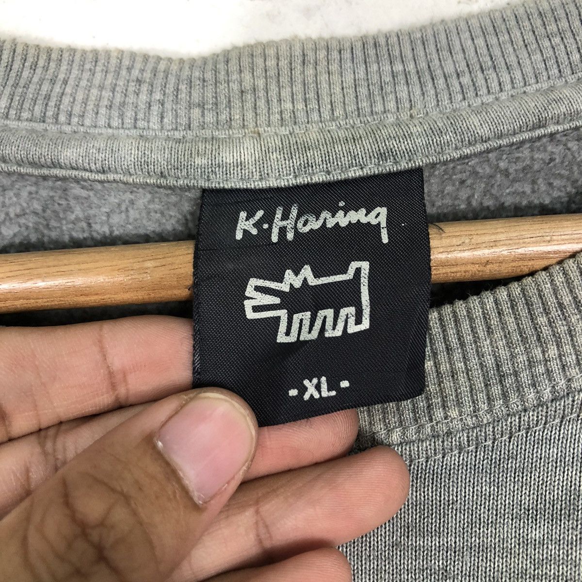 Japanese Brand 📌Vintage Sweatshirt Keith Haring Big Logo Design Size US XL / EU 56 / 4 - 12 Thumbnail