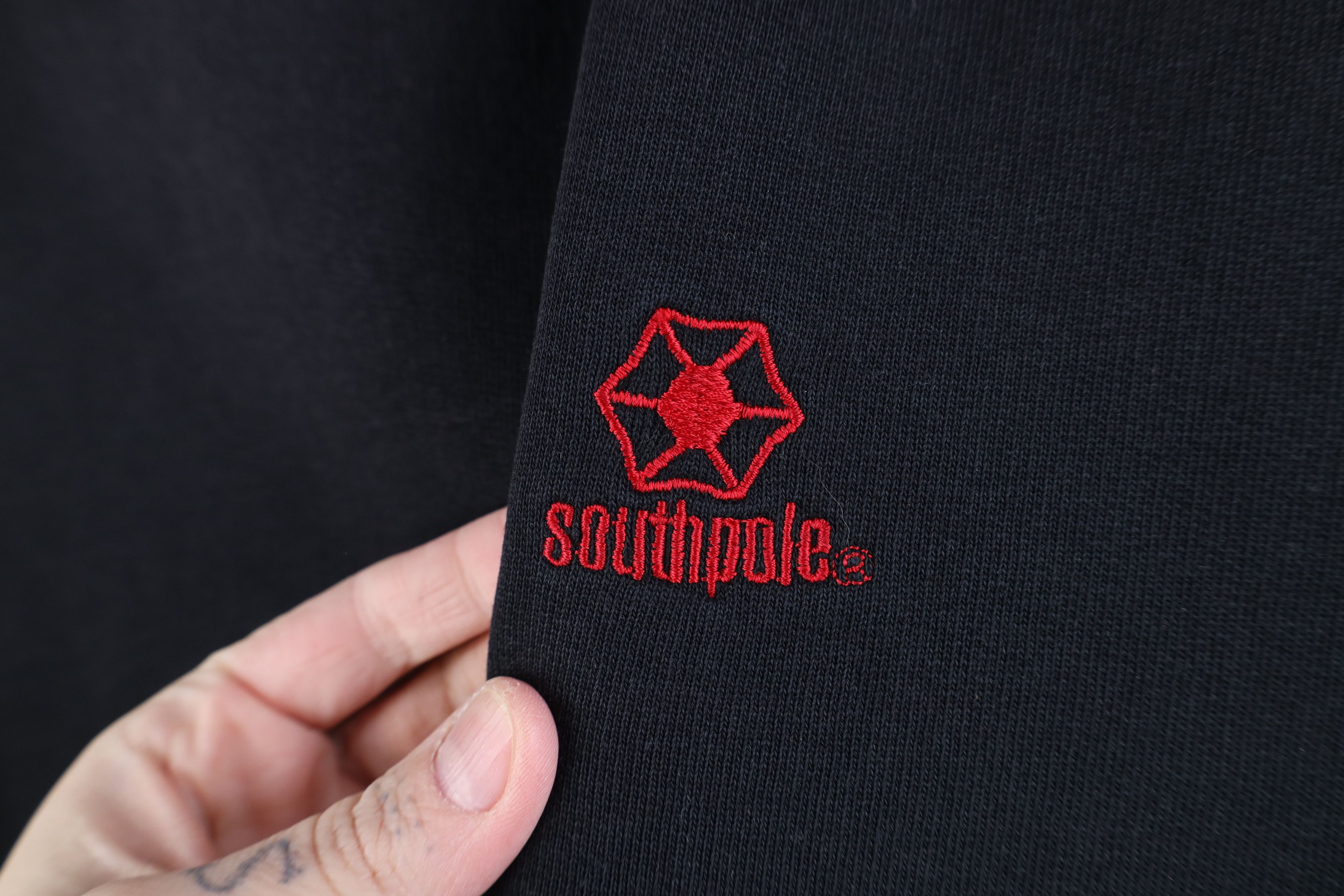 Southpole Vintage 90s Y2K Southpole Spell Out Boxy Fit Hoodie Black Size US L / EU 52-54 / 3 - 4 Thumbnail