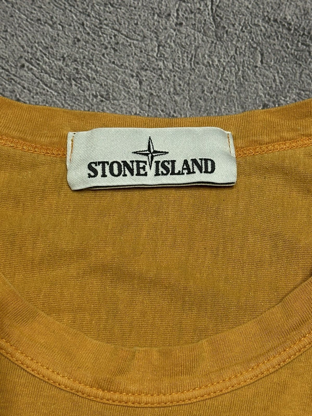 Stone Island 🍊 Stone Island T-Shirt Size US M / EU 48-50 / 2 - 4 Thumbnail